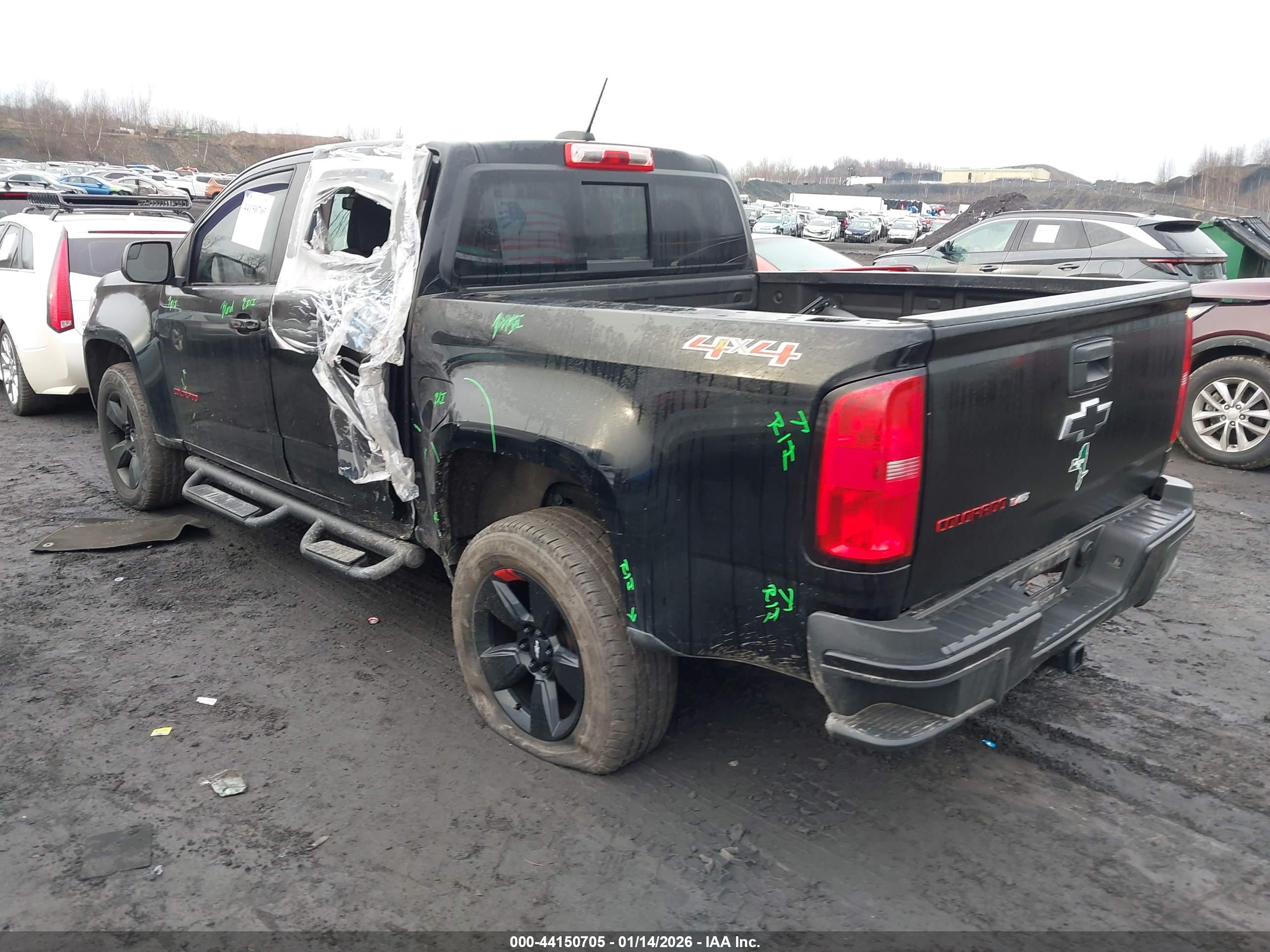 CHEVROLET COLORADO image 3