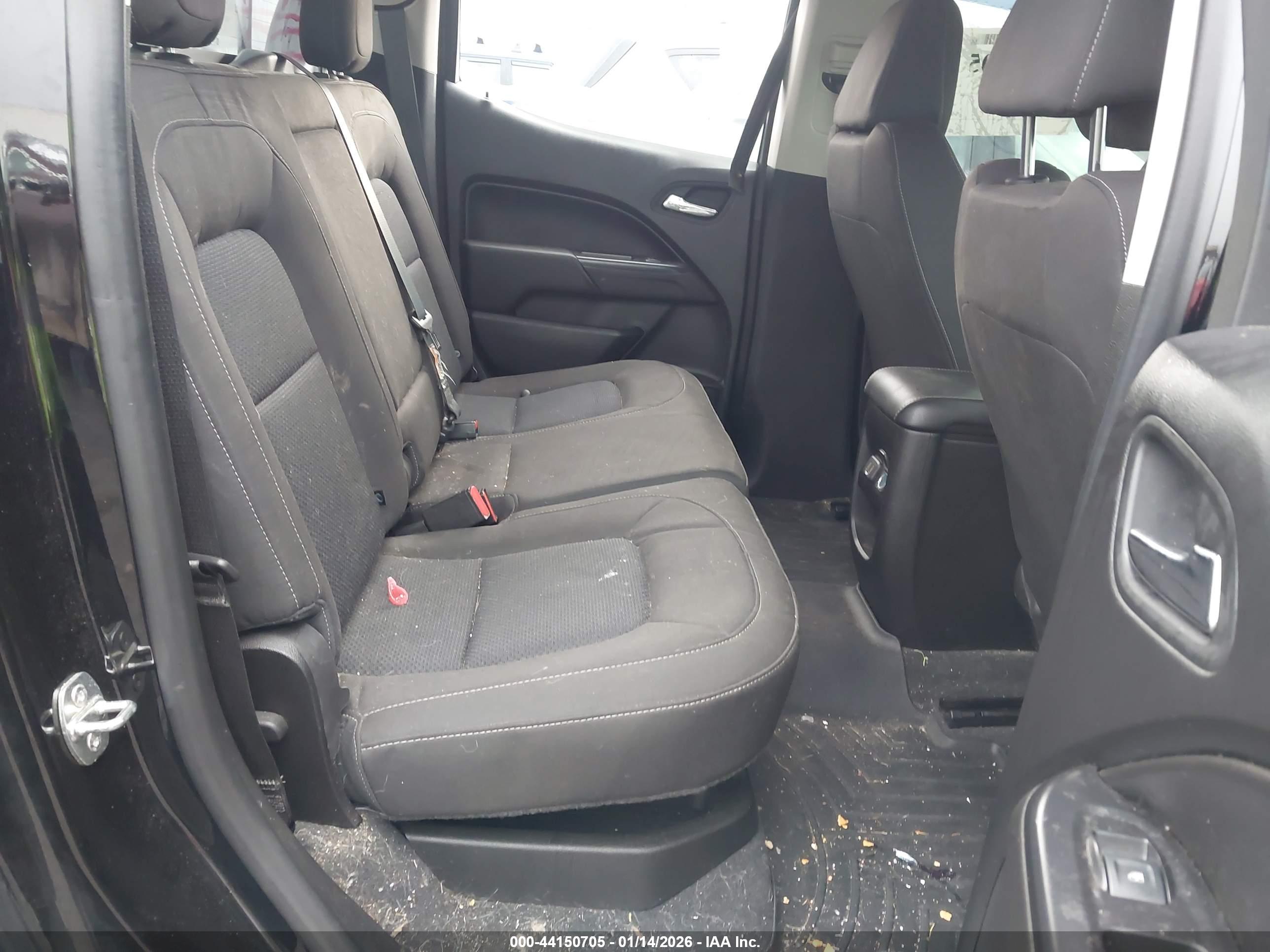 CHEVROLET COLORADO image 8