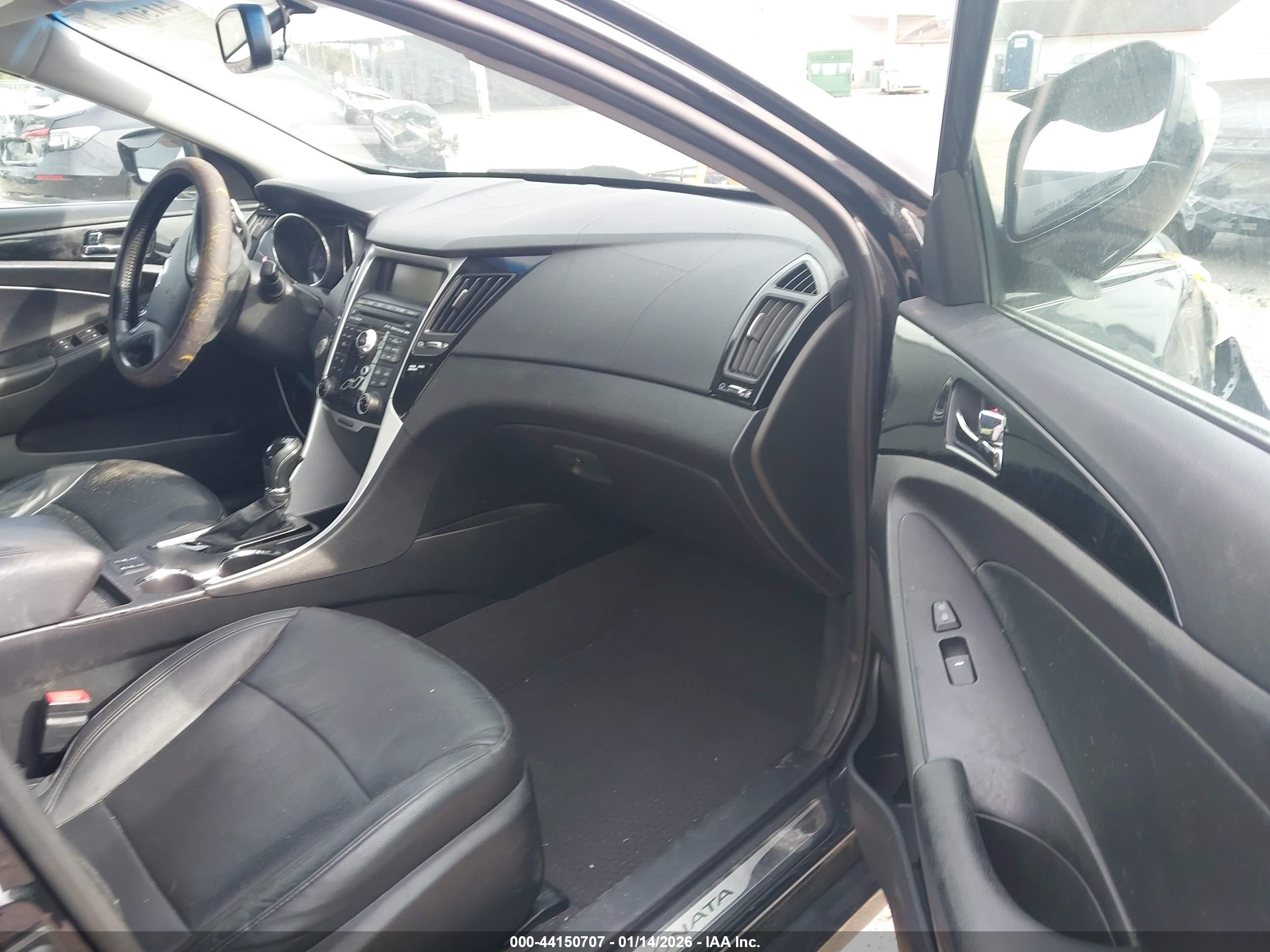 HYUNDAI SONATA image 5