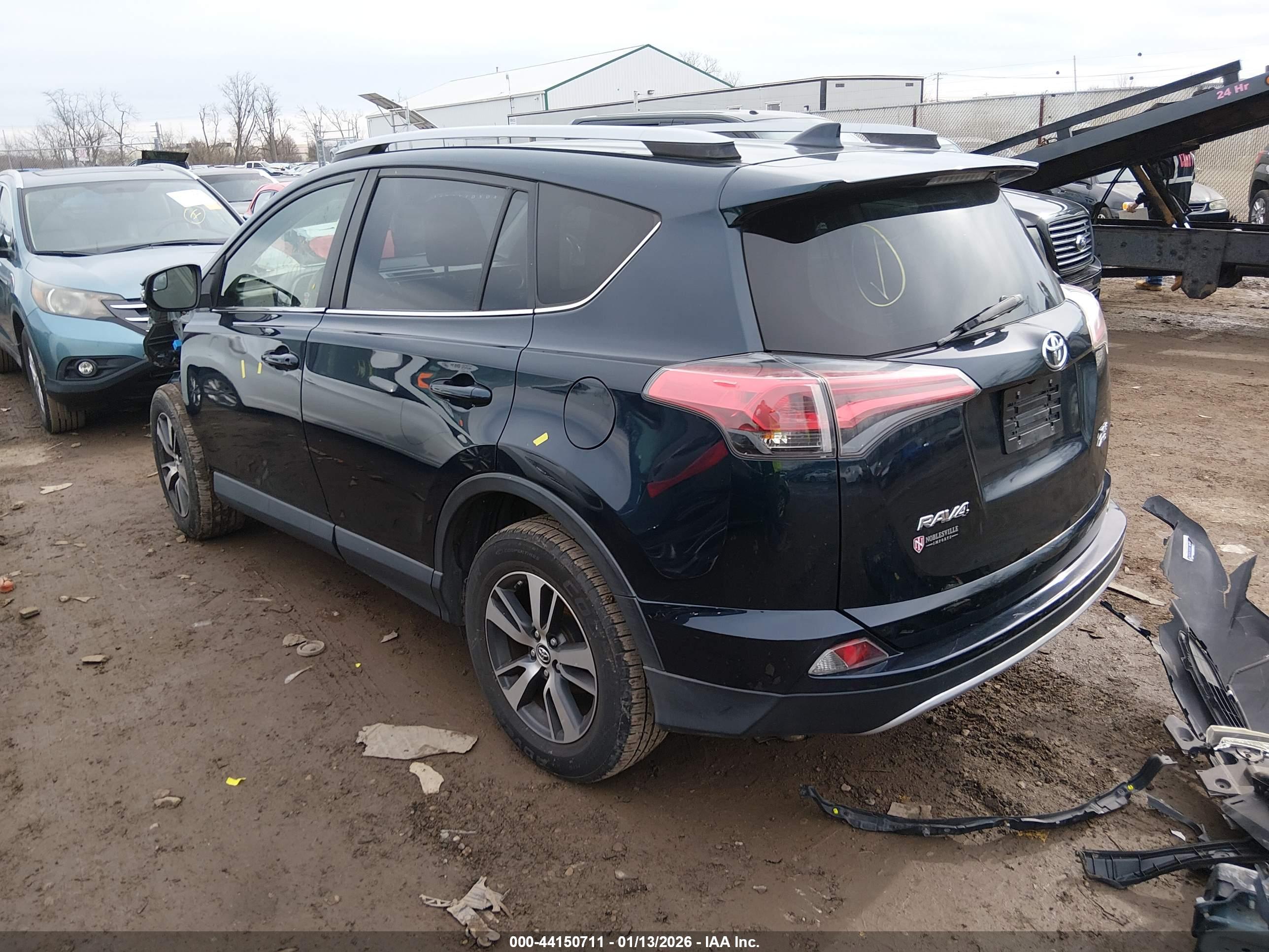 TOYOTA RAV4 image 3