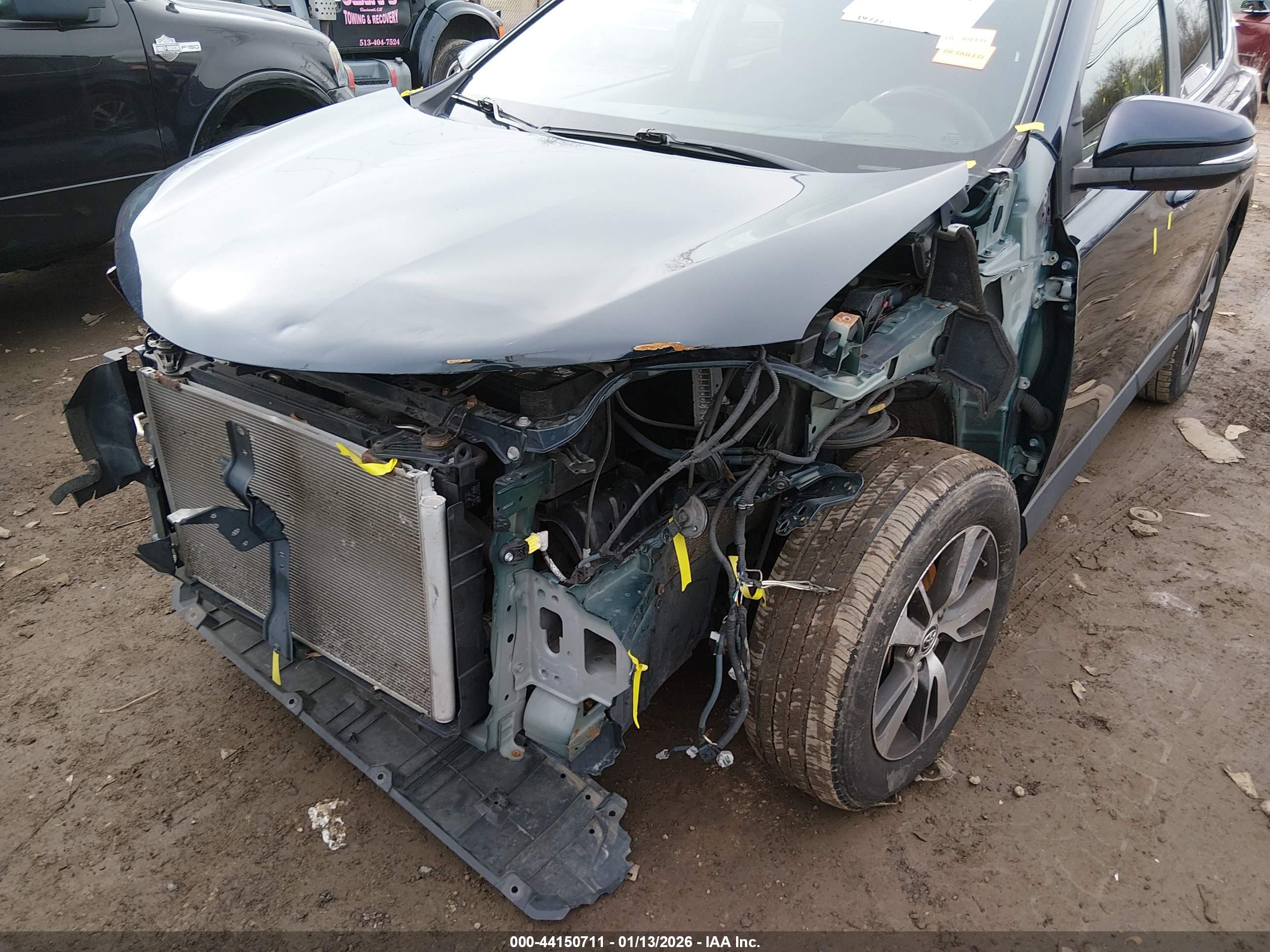 TOYOTA RAV4 image 6