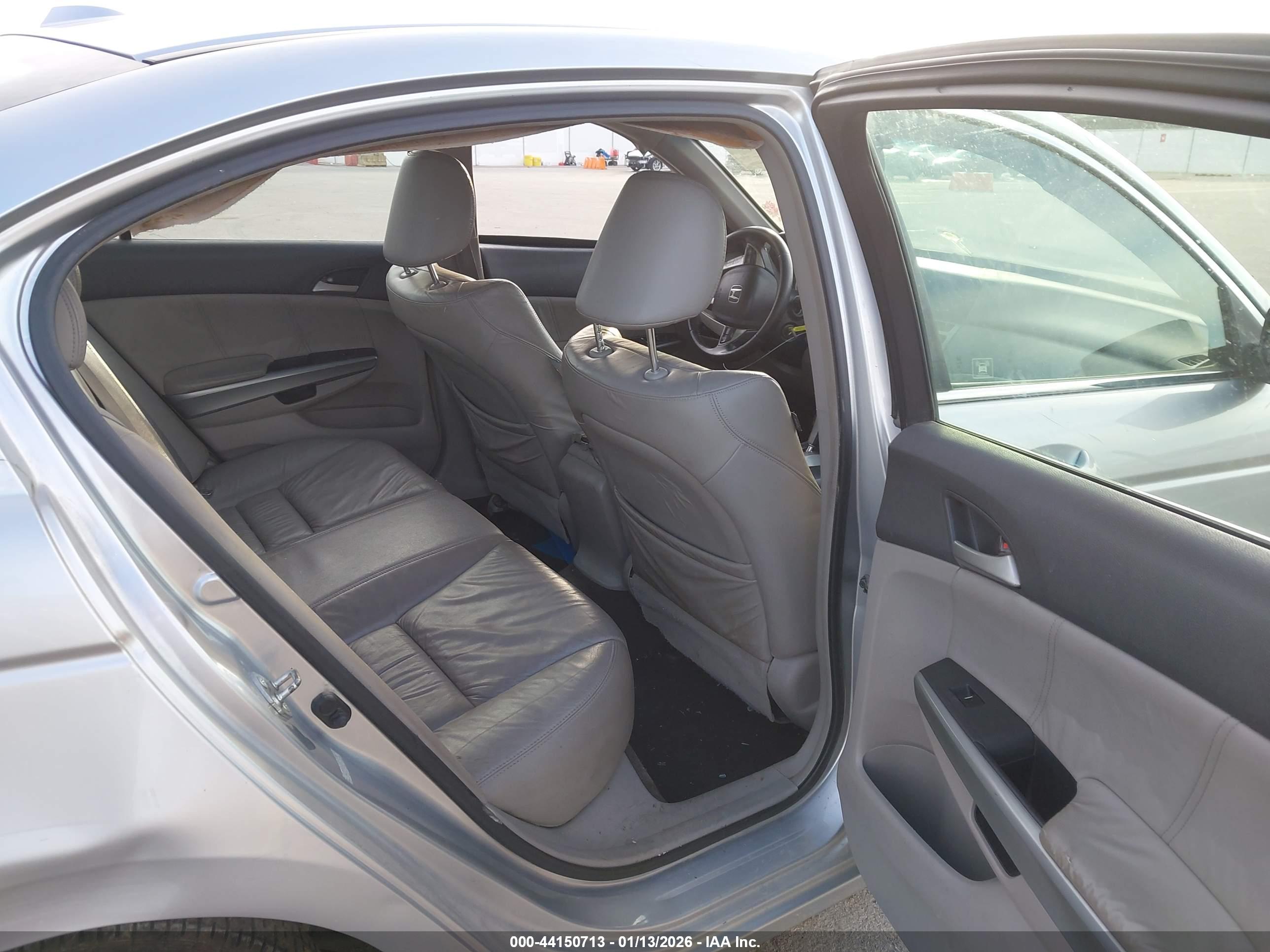 HONDA ACCORD image 8