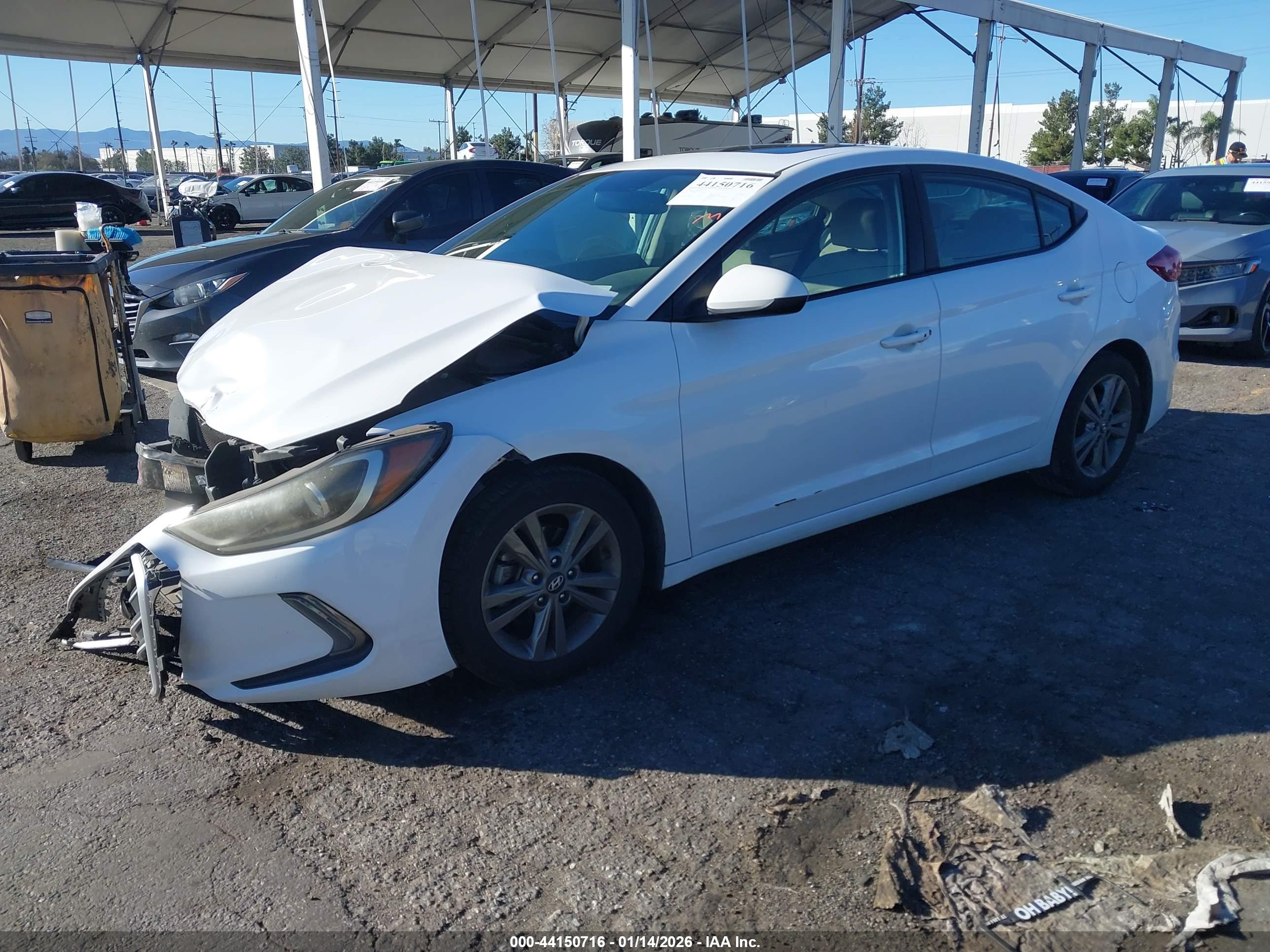 HYUNDAI ELANTRA image 2