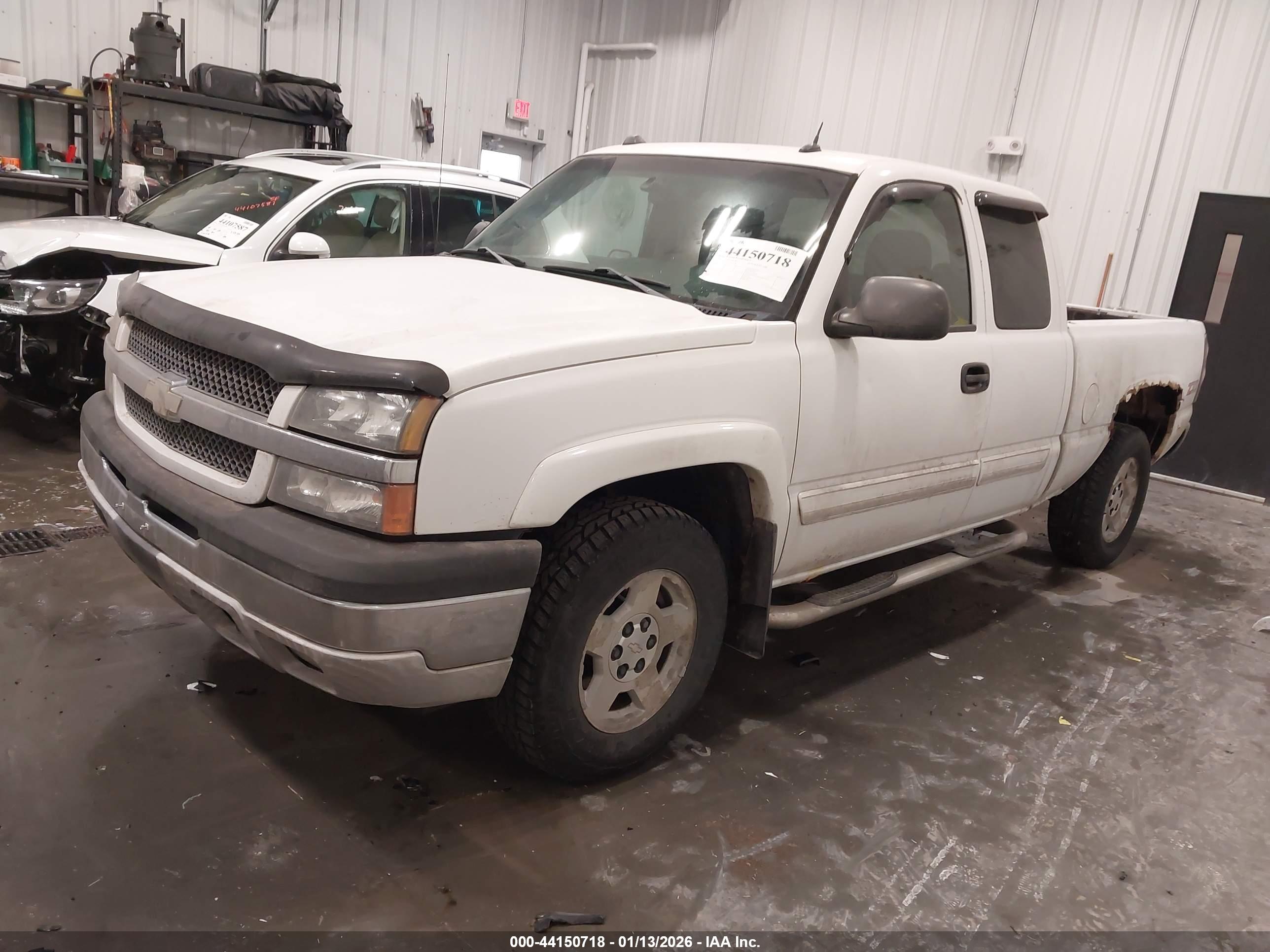 CHEVROLET SILVERADO image 2