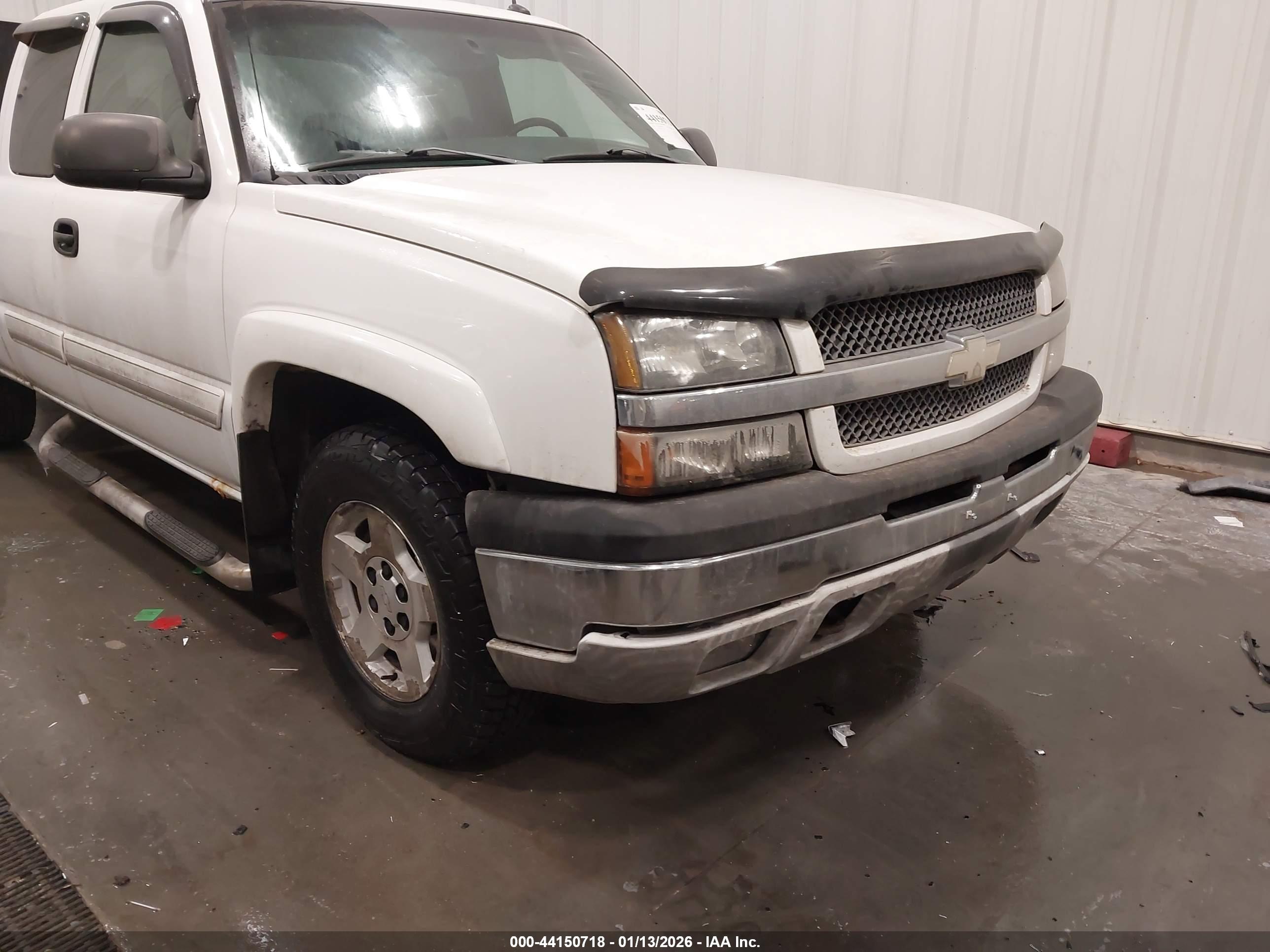 CHEVROLET SILVERADO image 6