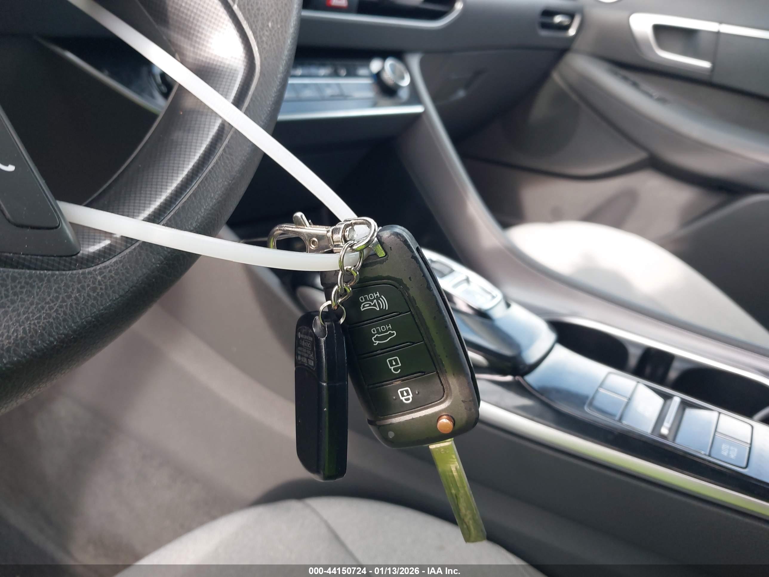 HYUNDAI SONATA image 11