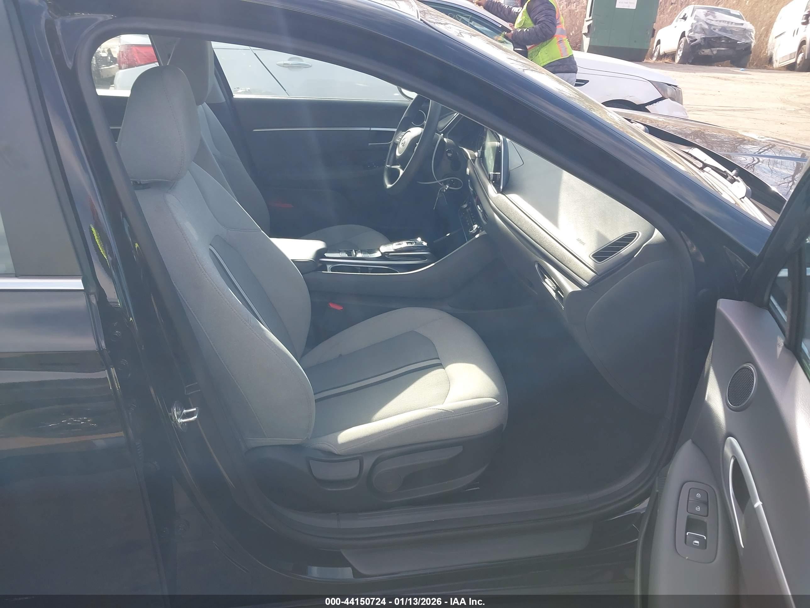 HYUNDAI SONATA image 5