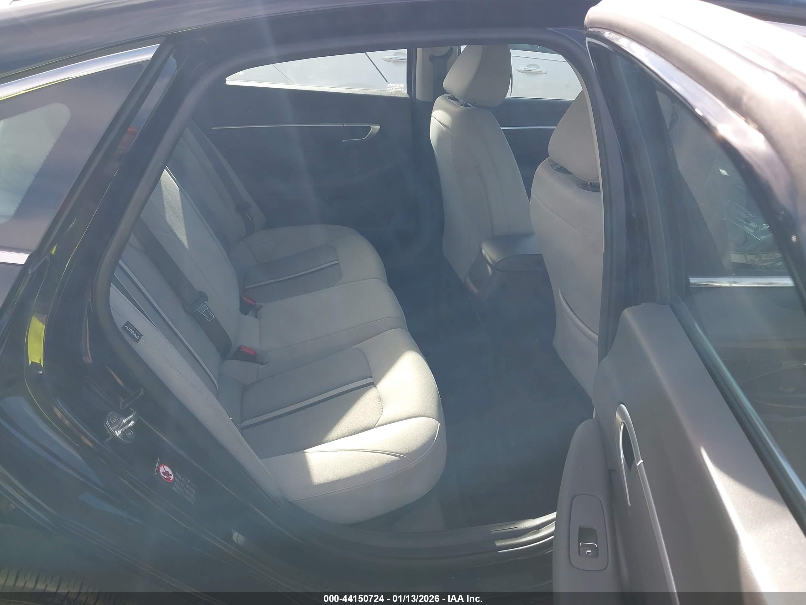 HYUNDAI SONATA image 8
