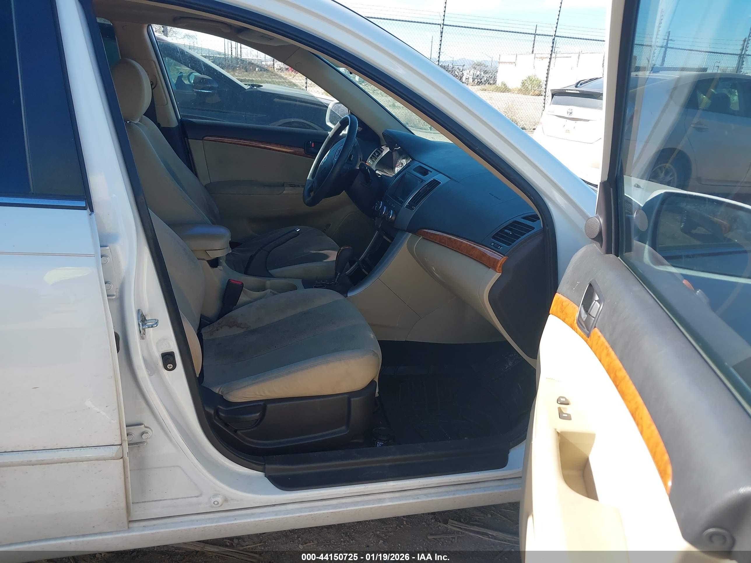 HYUNDAI SONATA image 5