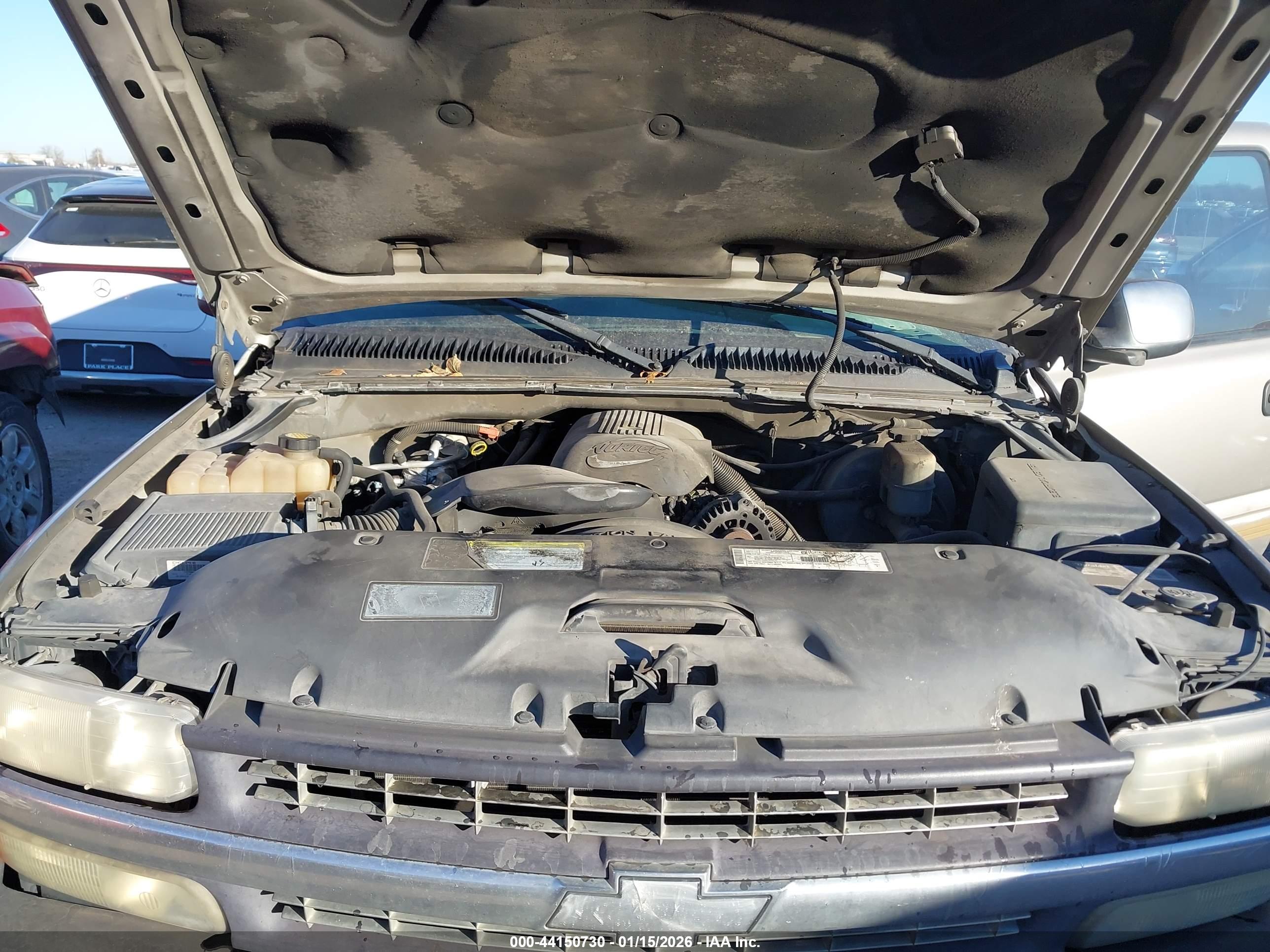 CHEVROLET SILVERADO image 10