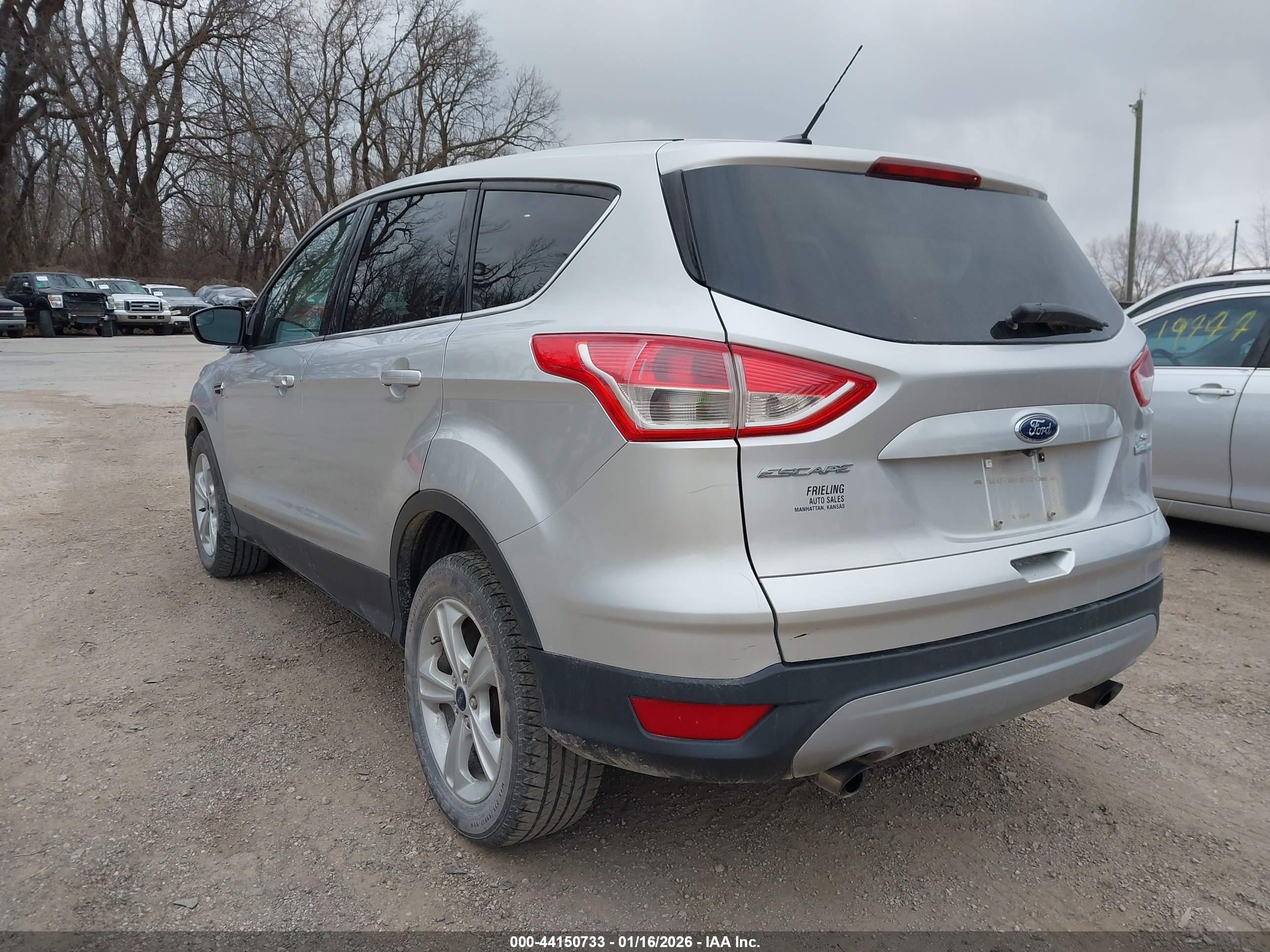 FORD ESCAPE image 3