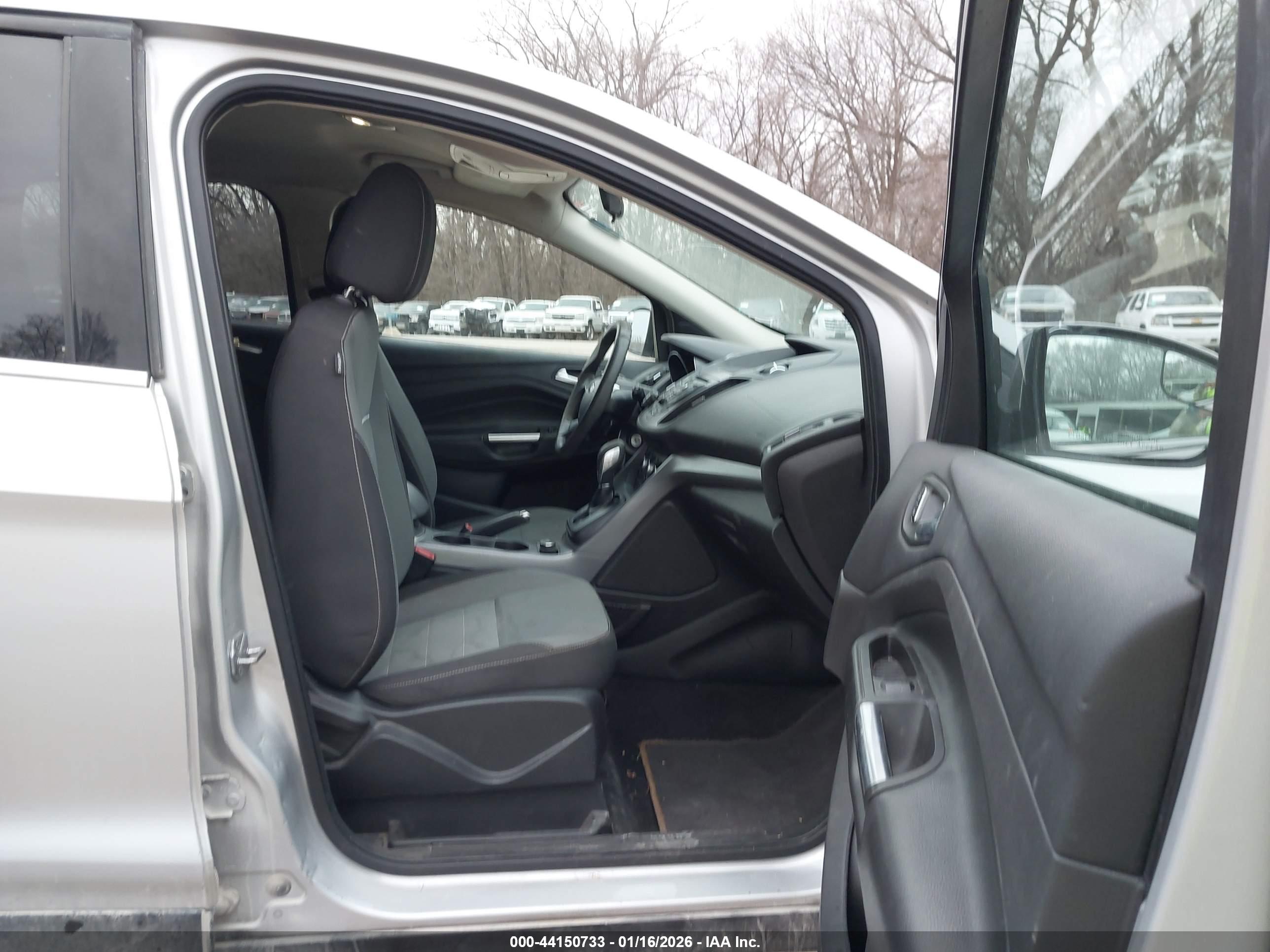 FORD ESCAPE image 5