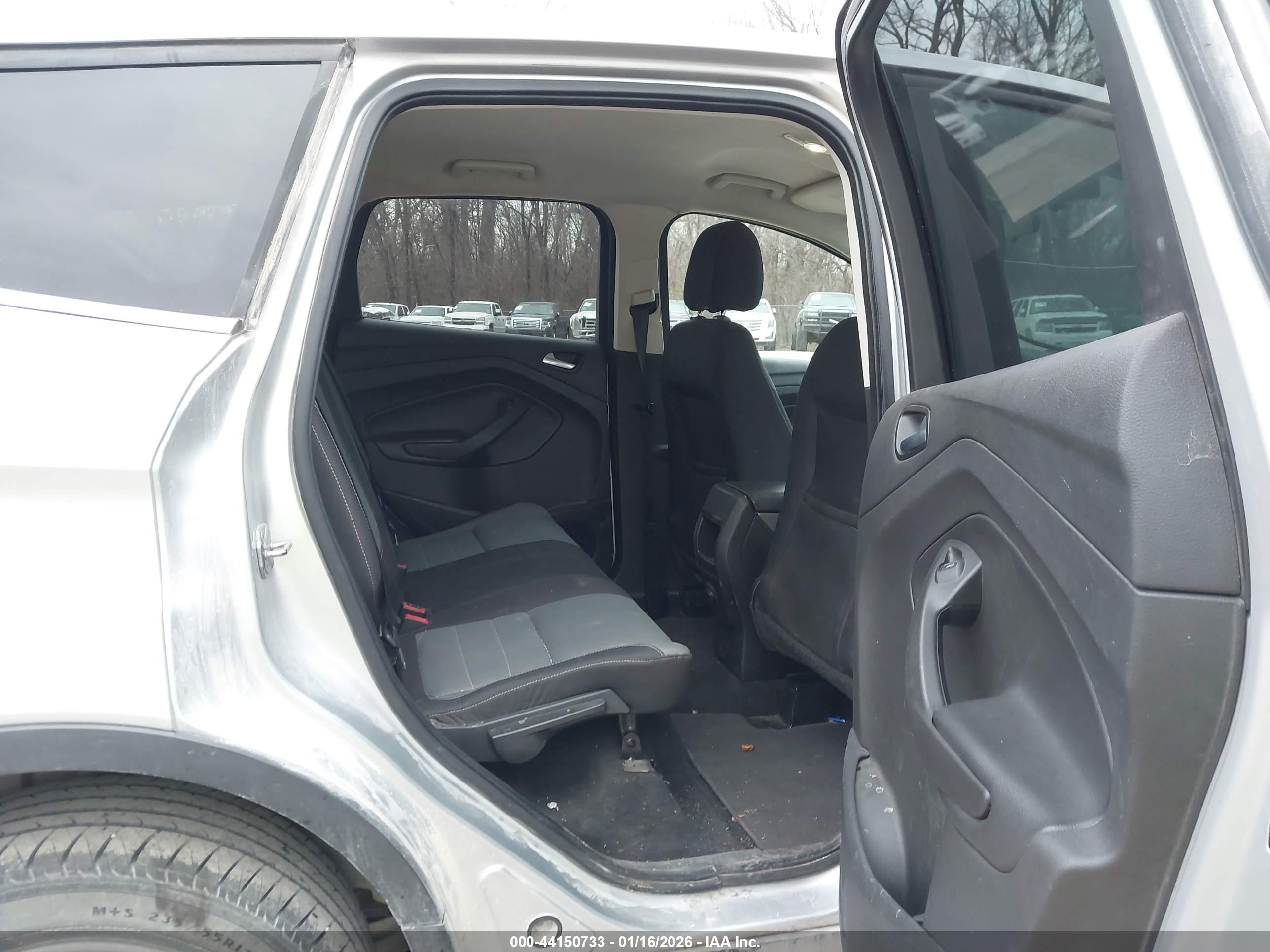 FORD ESCAPE image 8