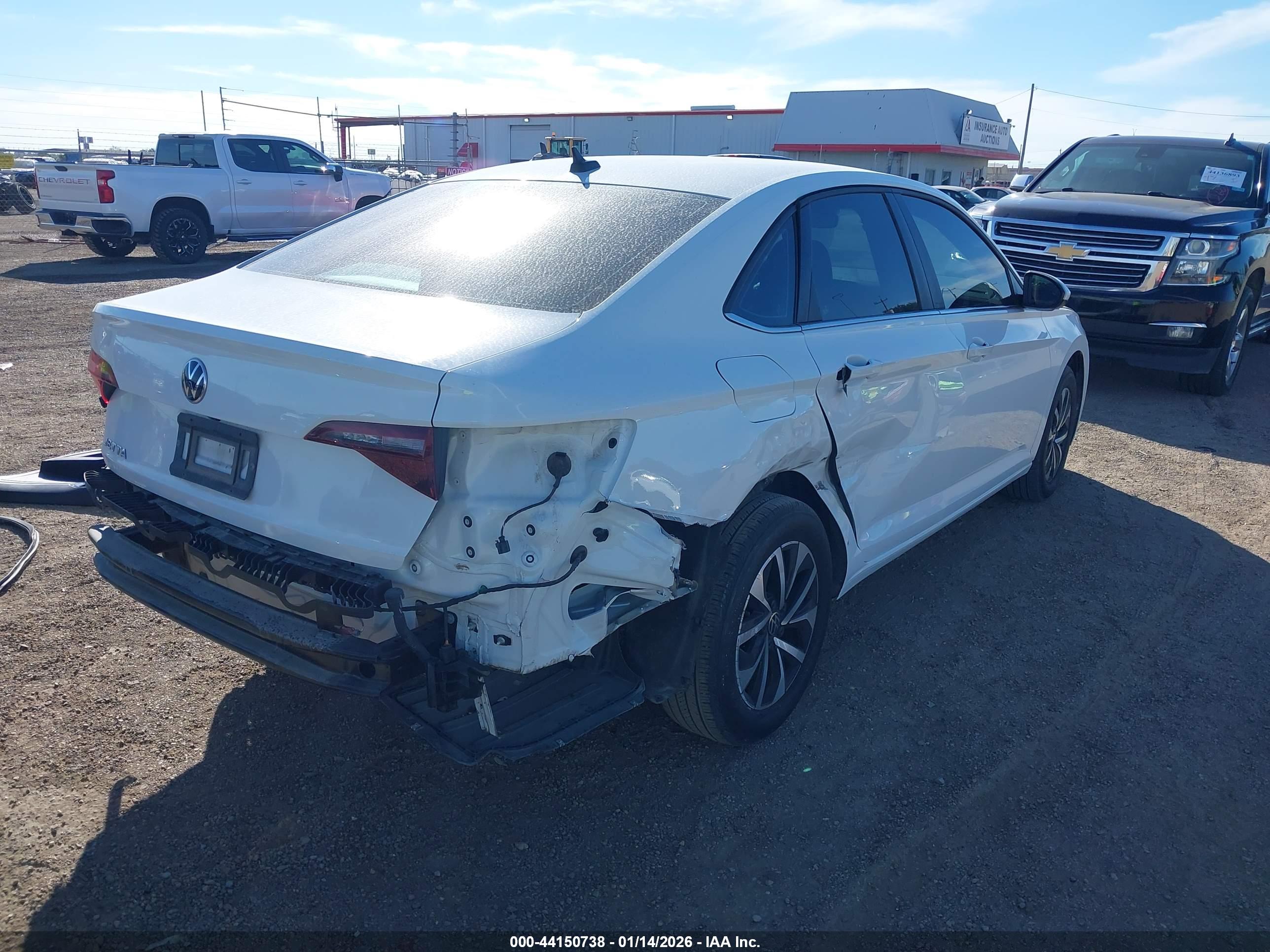 VOLKSWAGEN JETTA image 6