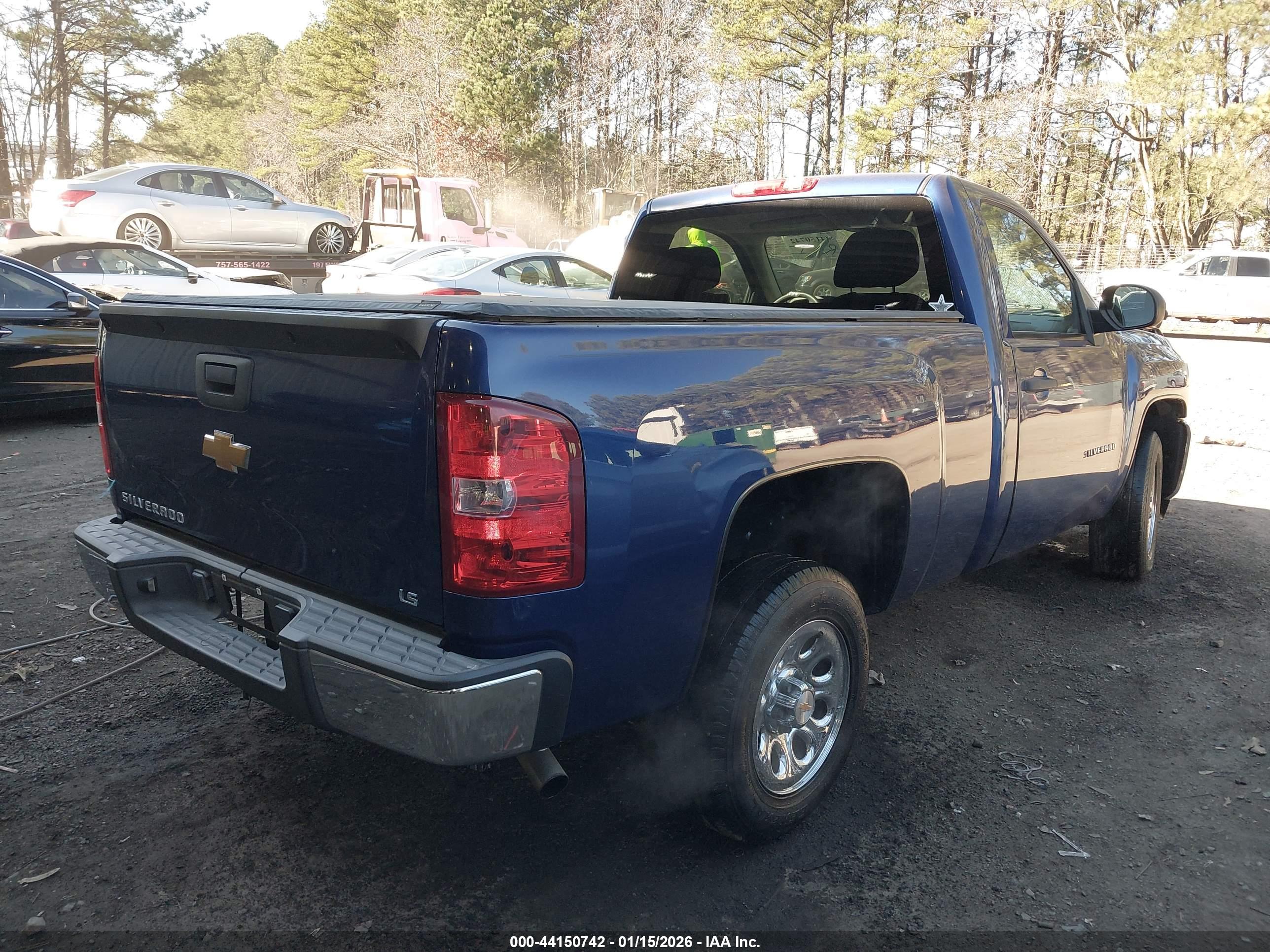 CHEVROLET SILVERADO image 4