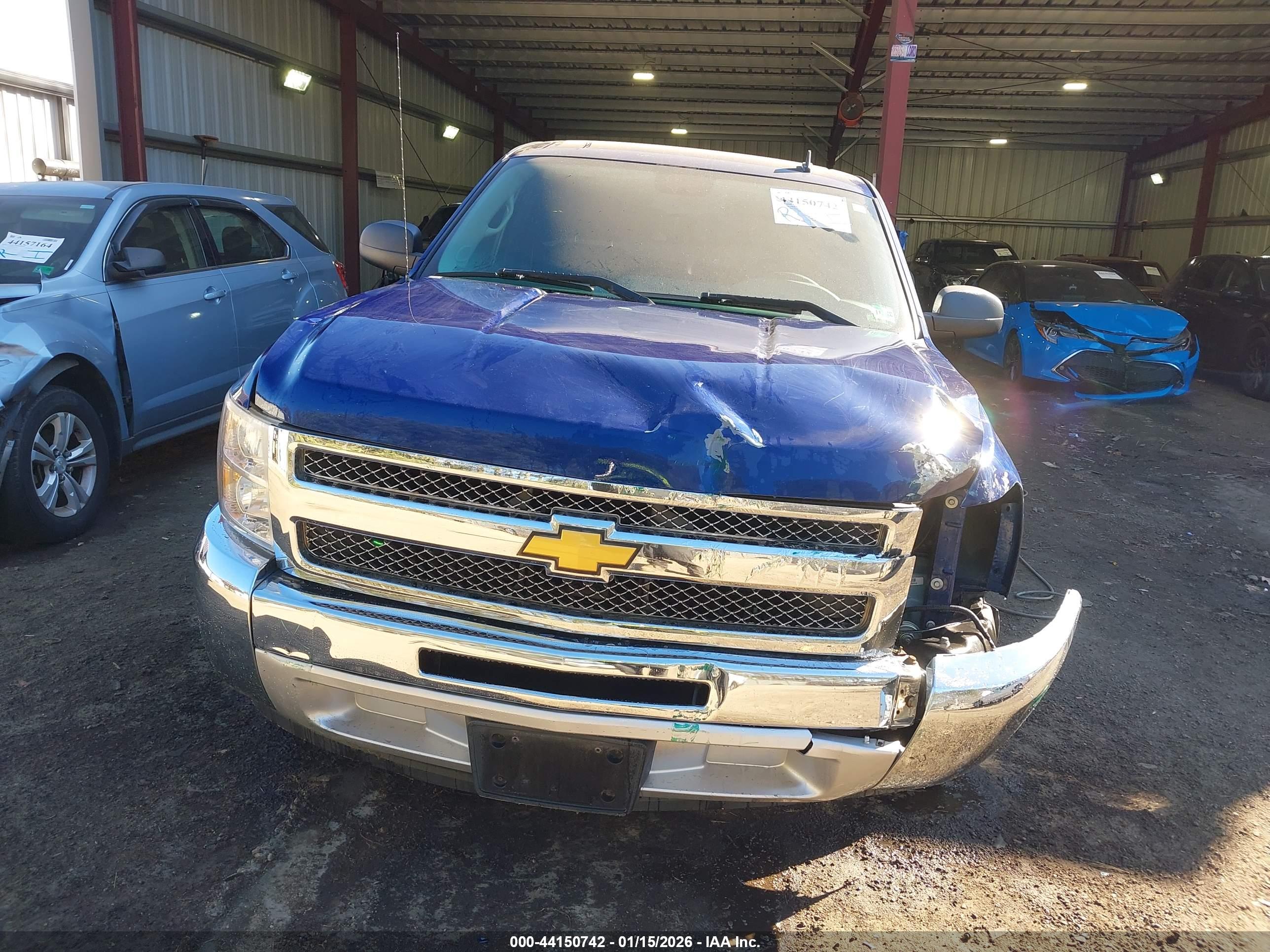 CHEVROLET SILVERADO image 6