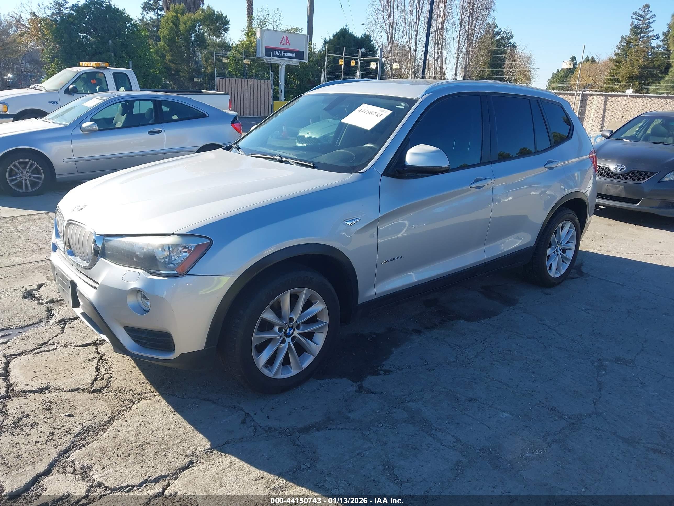 BMW X3 image 2