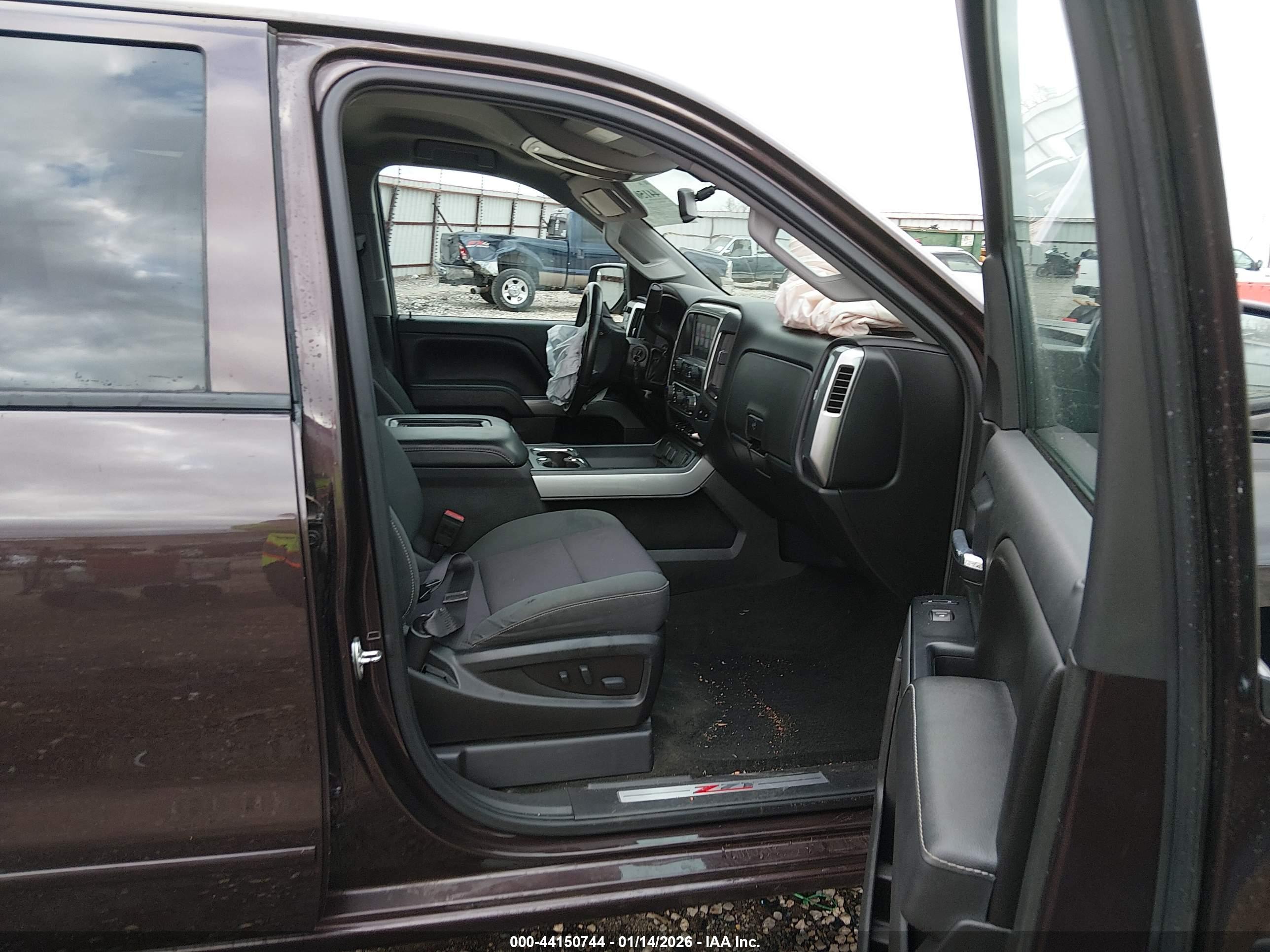 CHEVROLET SILVERADO image 5