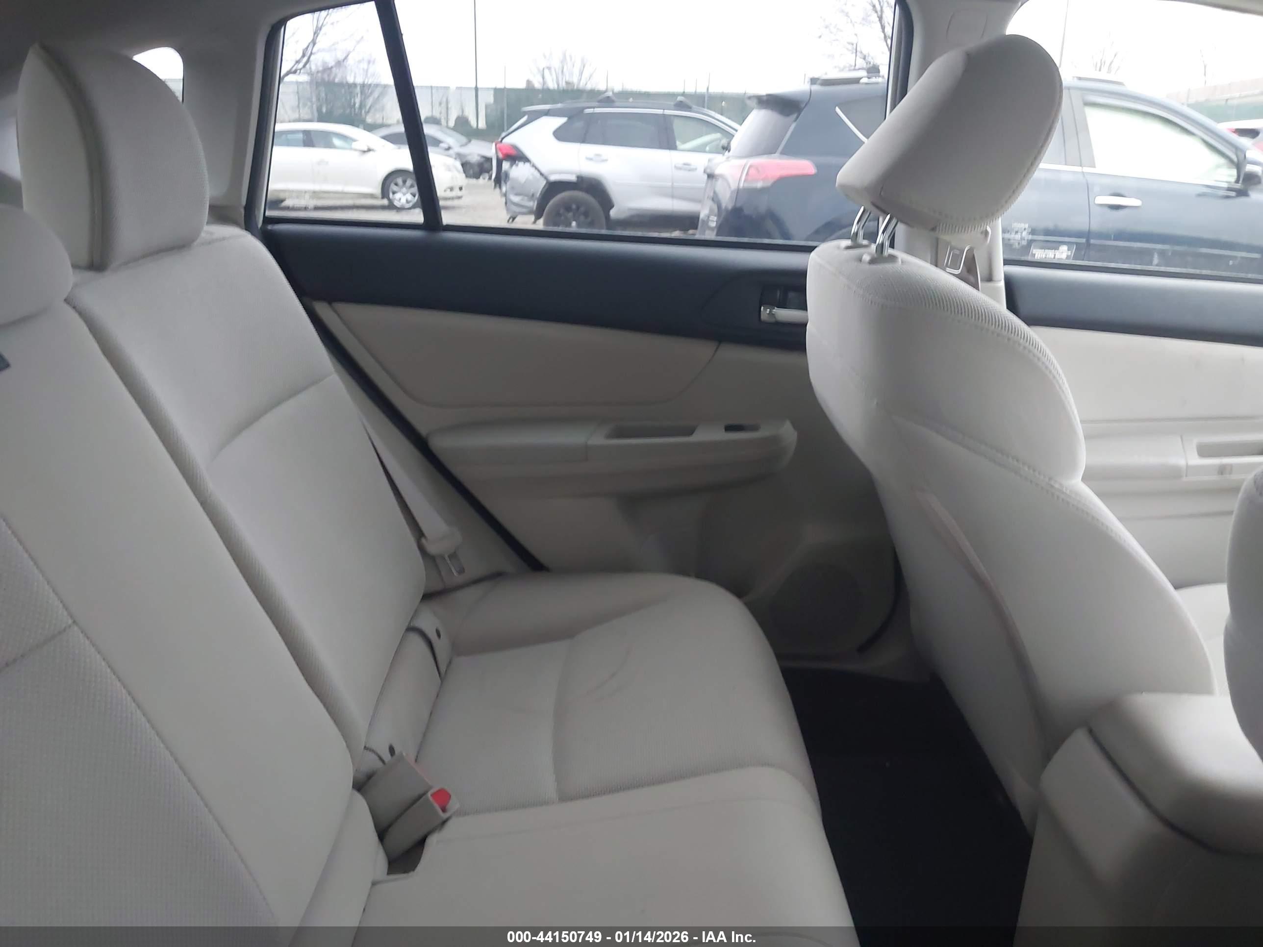 SUBARU XV image 8