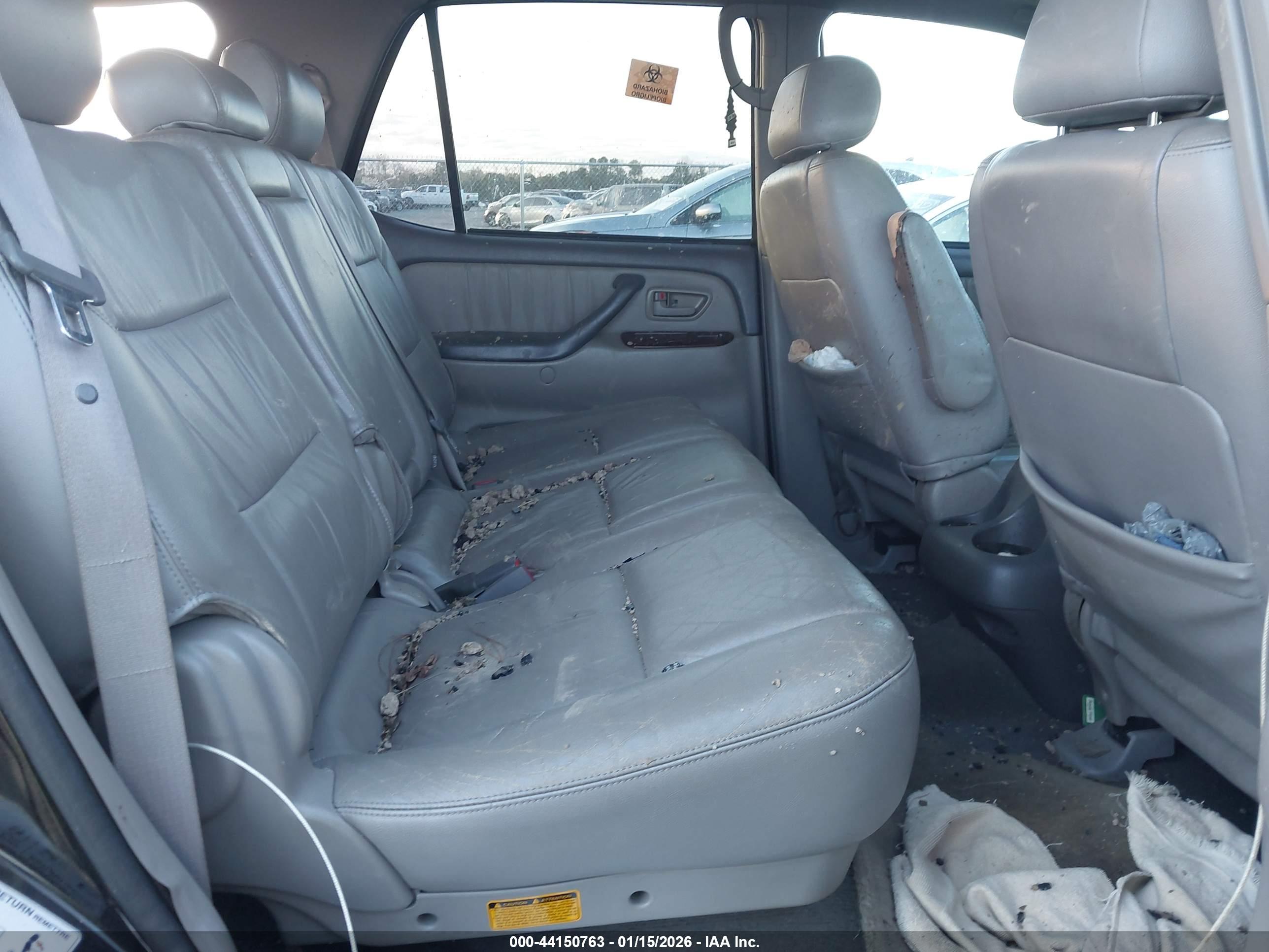 TOYOTA SEQUOIA image 8