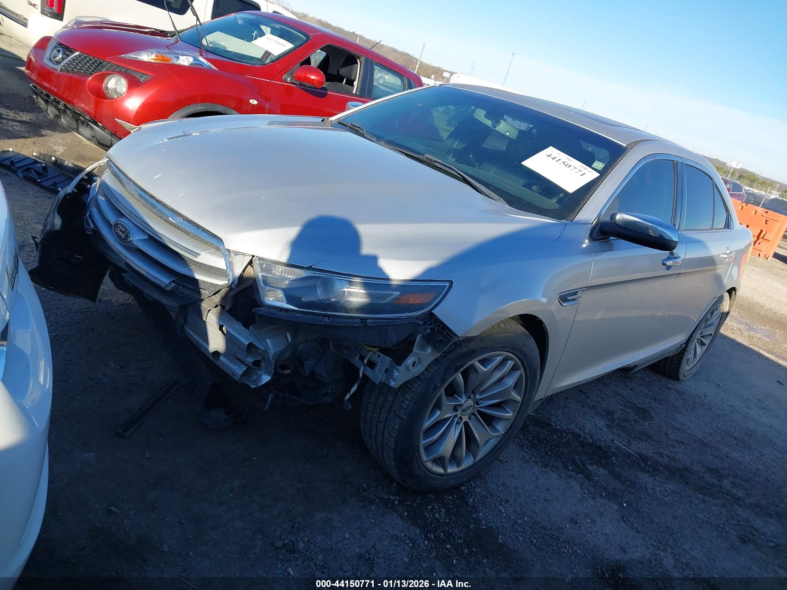 FORD TAURUS image 2