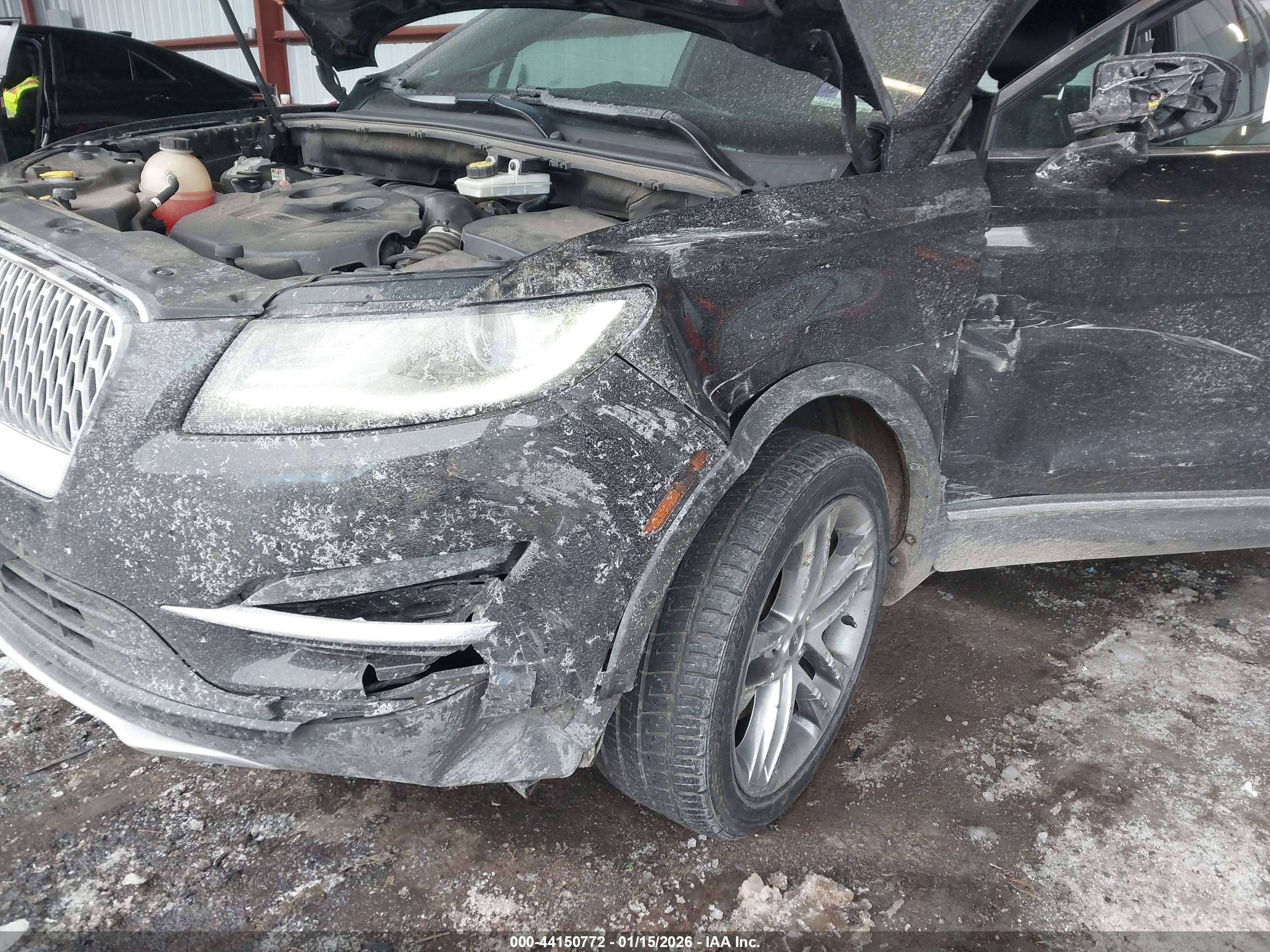 LINCOLN MKC image 6