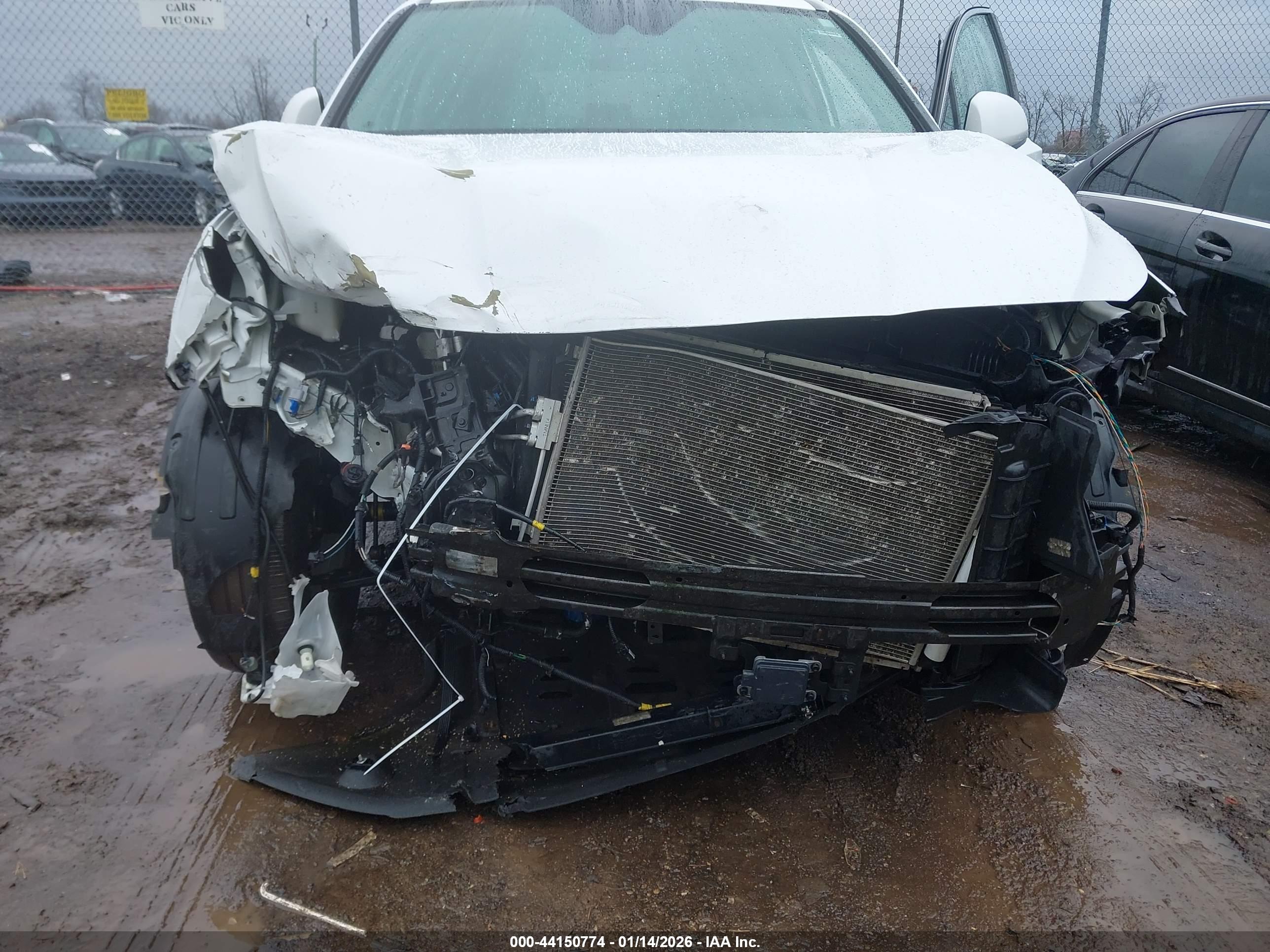 HYUNDAI SANTA image 6
