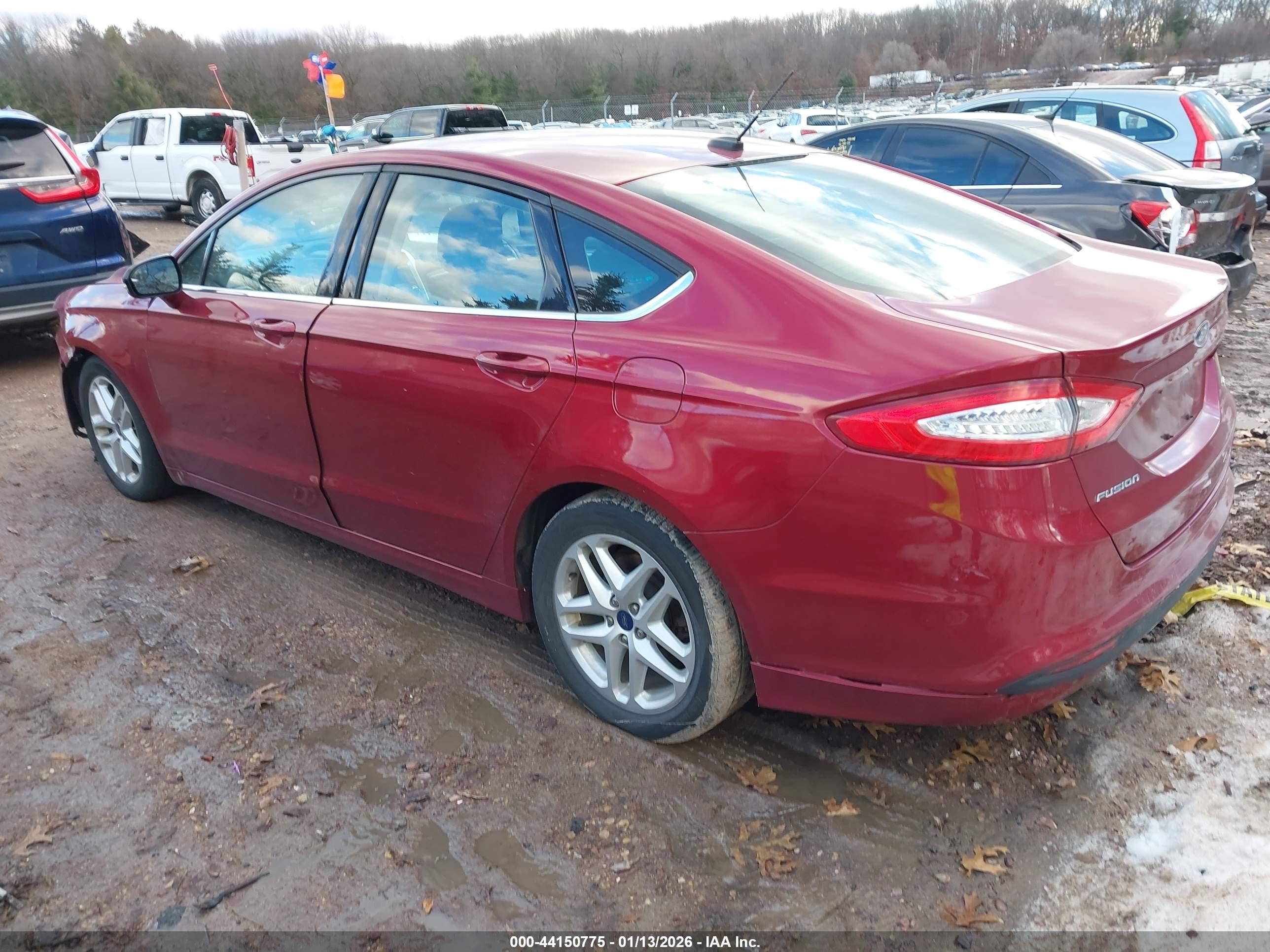 FORD FUSION image 3