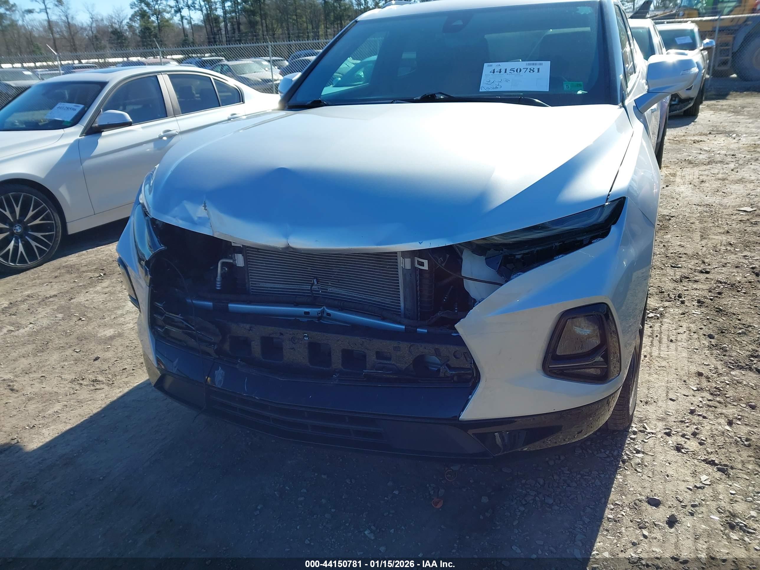 CHEVROLET BLAZER image 6