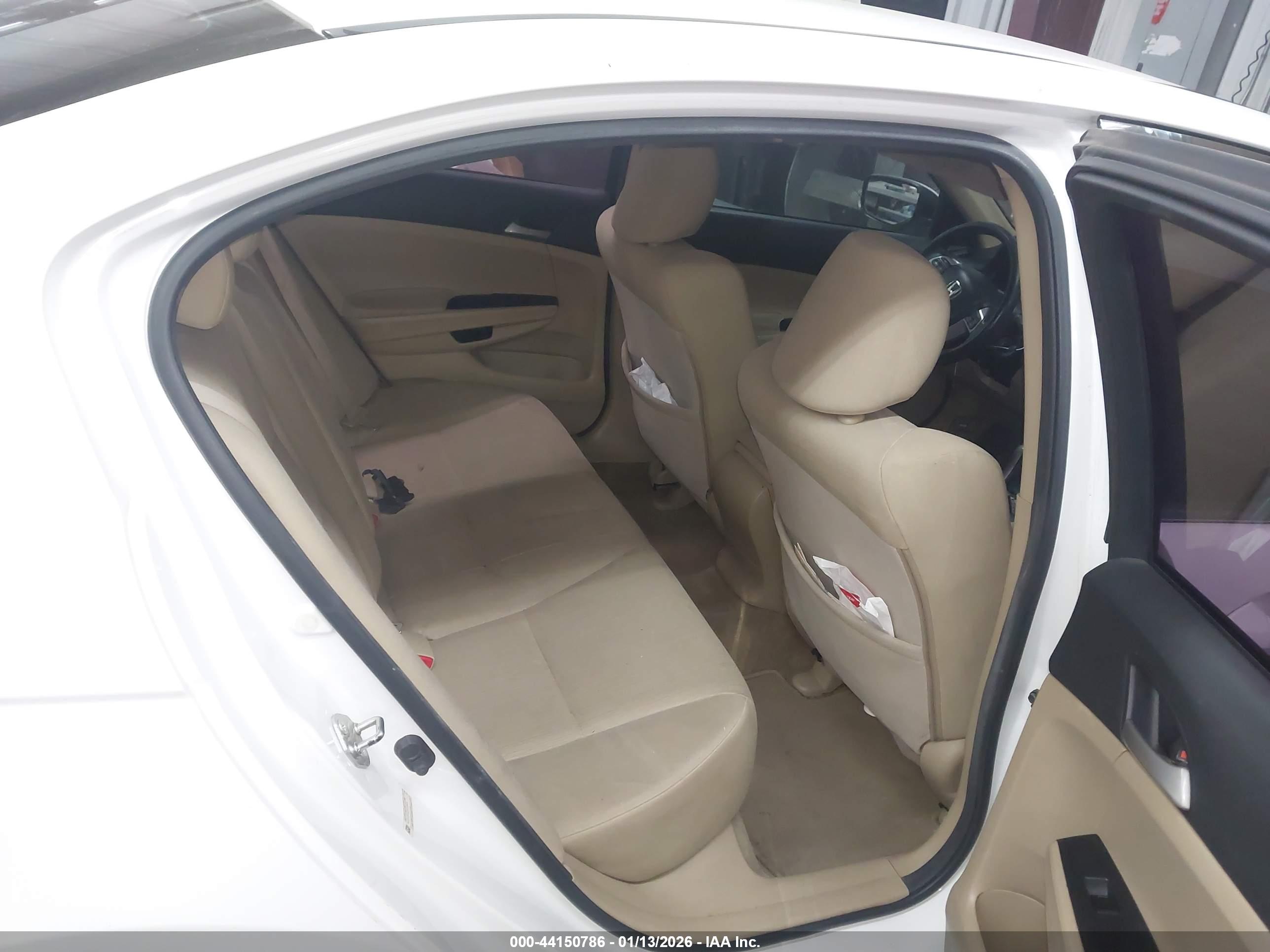 HONDA ACCORD image 8