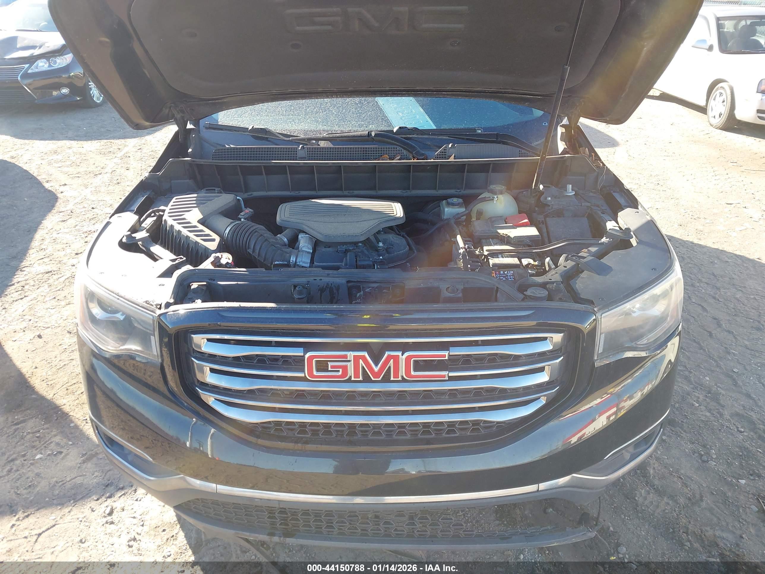 GMC ACADIA image 10