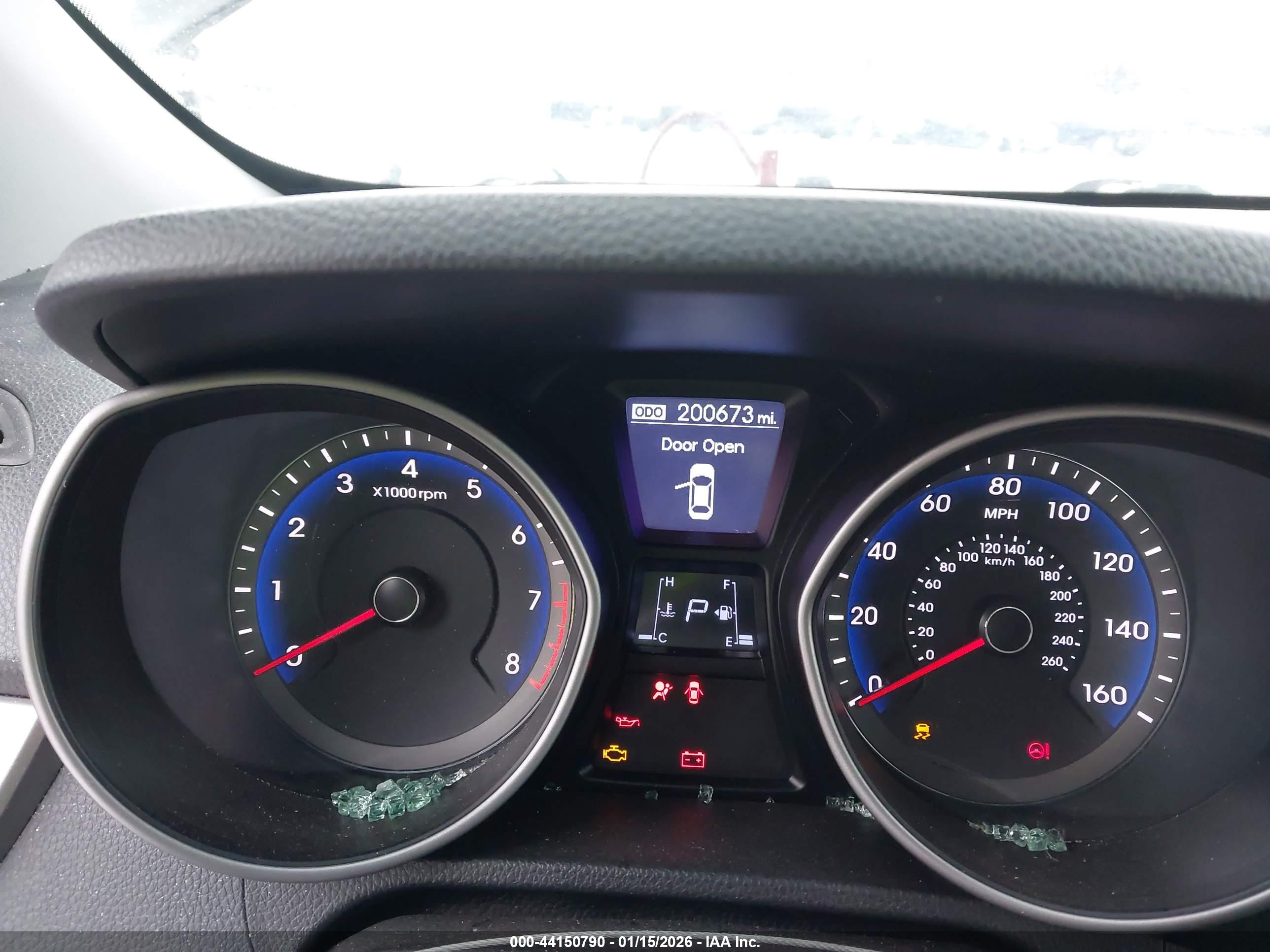 HYUNDAI ELANTRA image 7