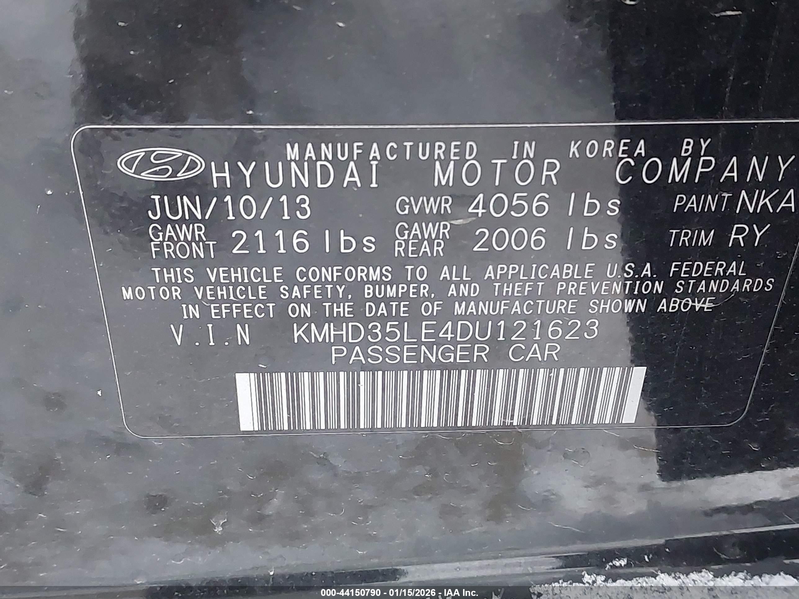 HYUNDAI ELANTRA image 9