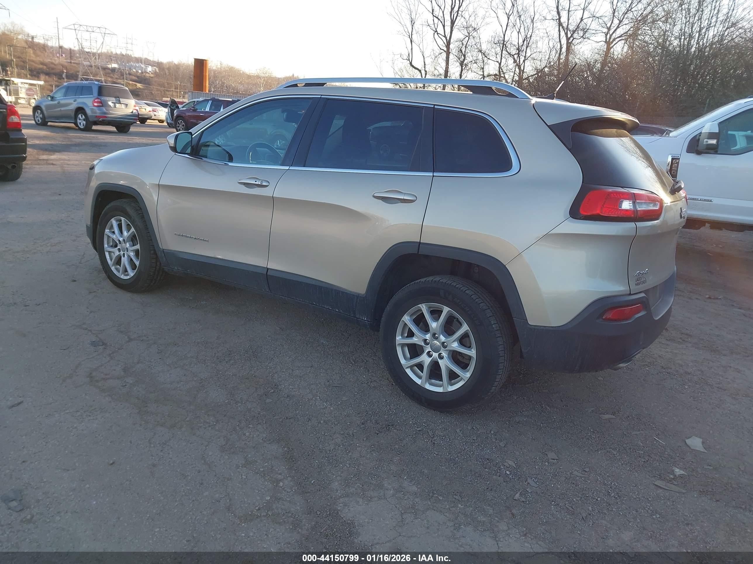 JEEP CHEROKEE image 3