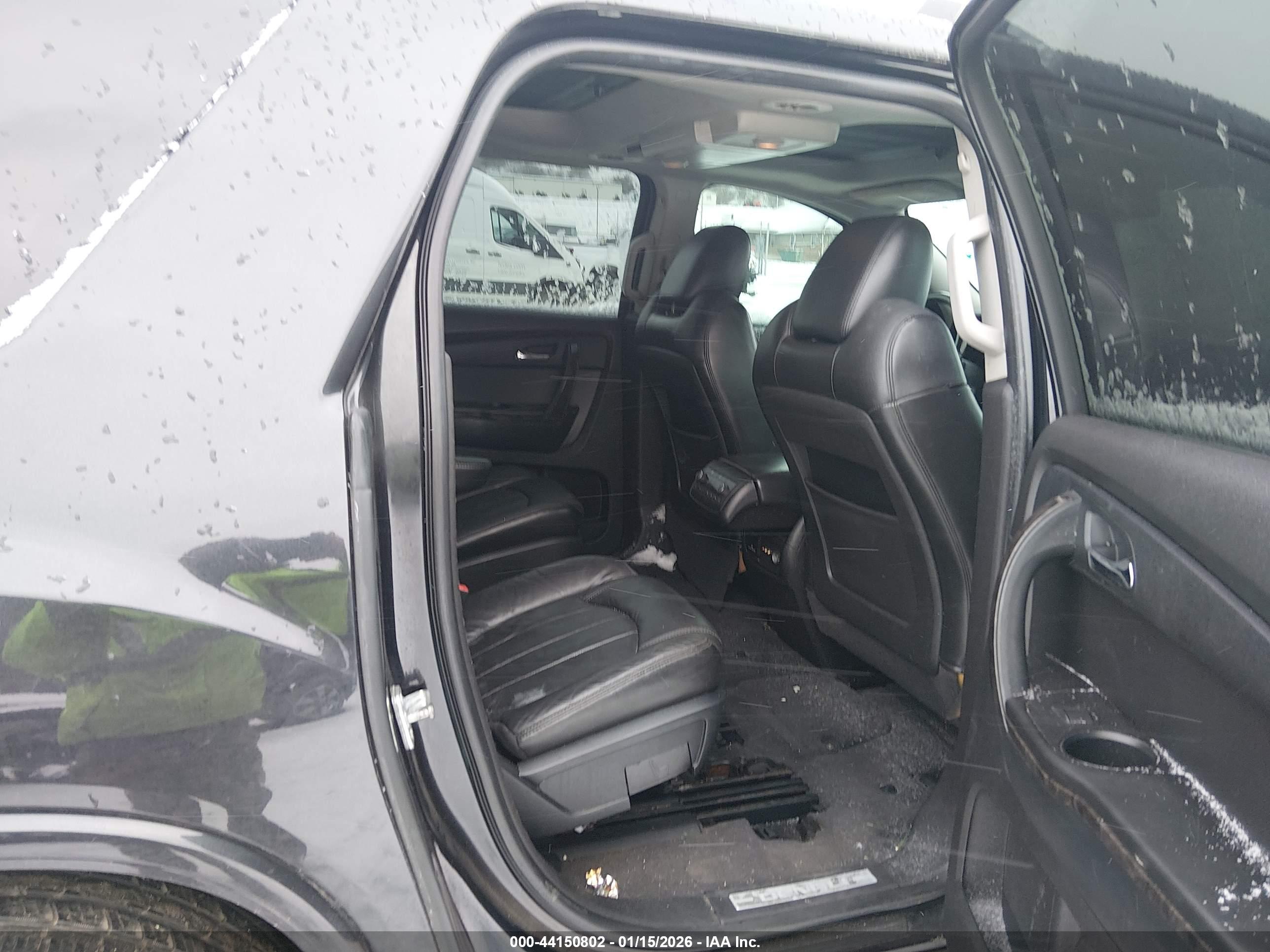 GMC ACADIA image 8