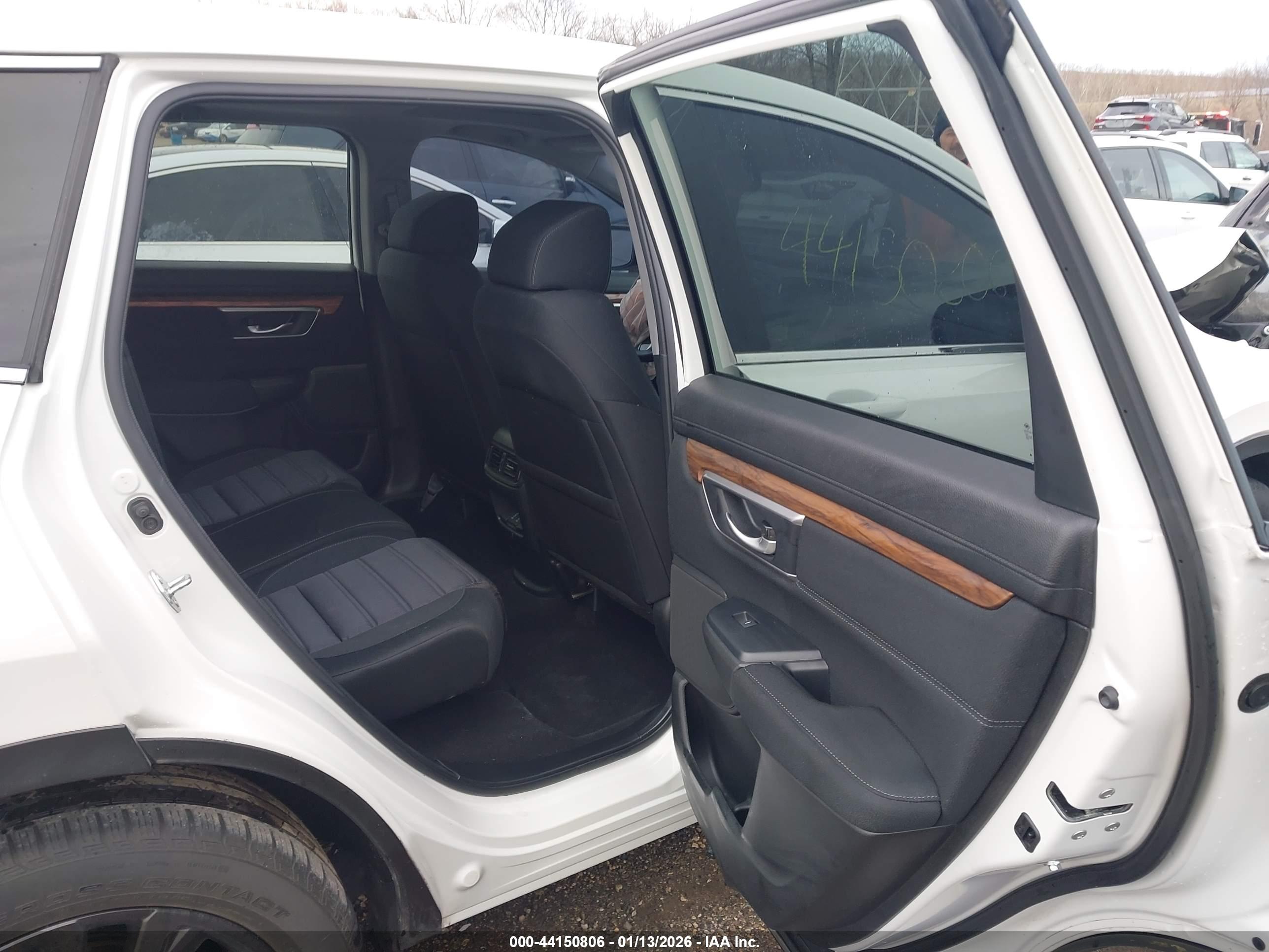 HONDA CR-V image 8