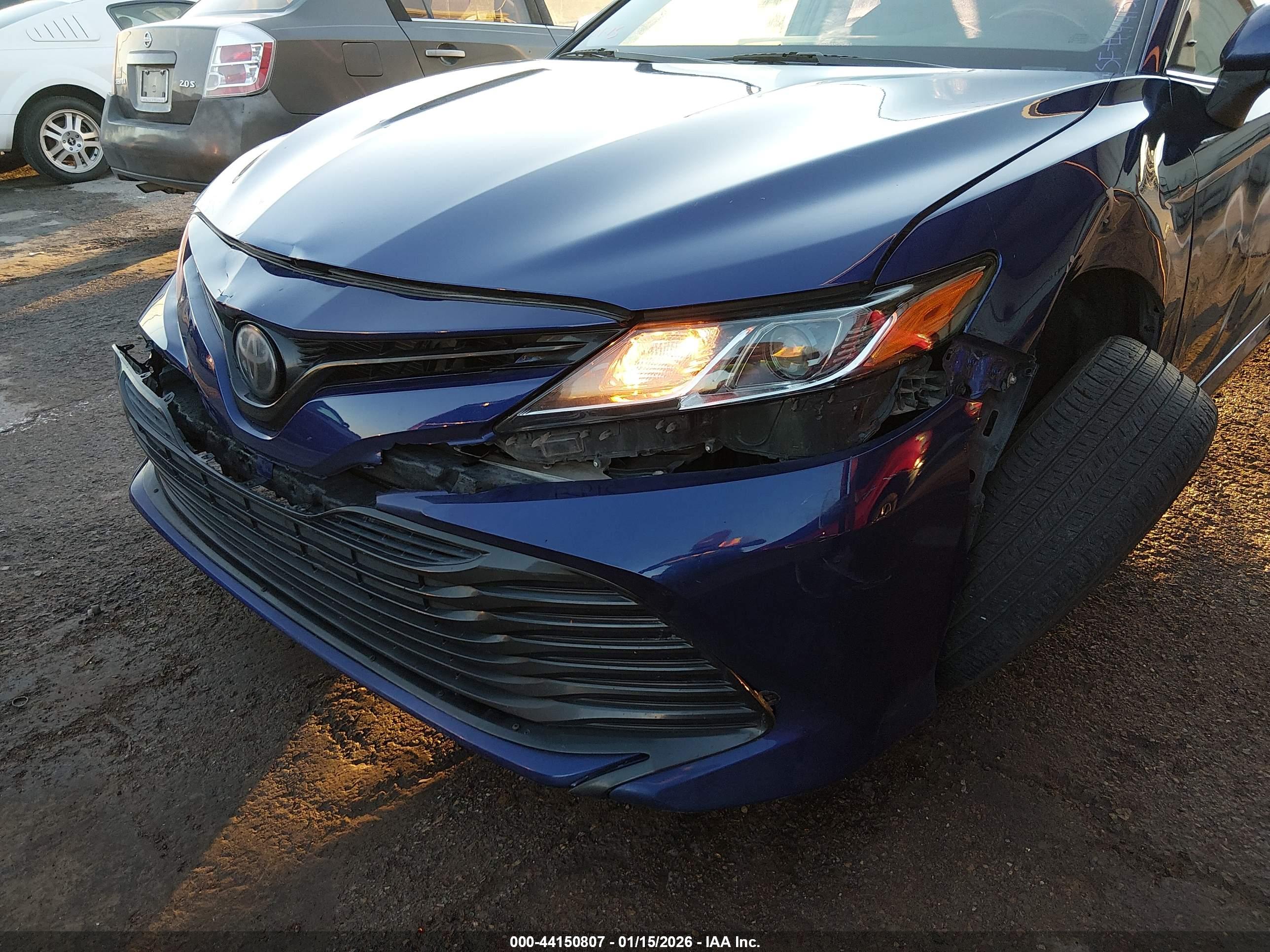 TOYOTA CAMRY image 6