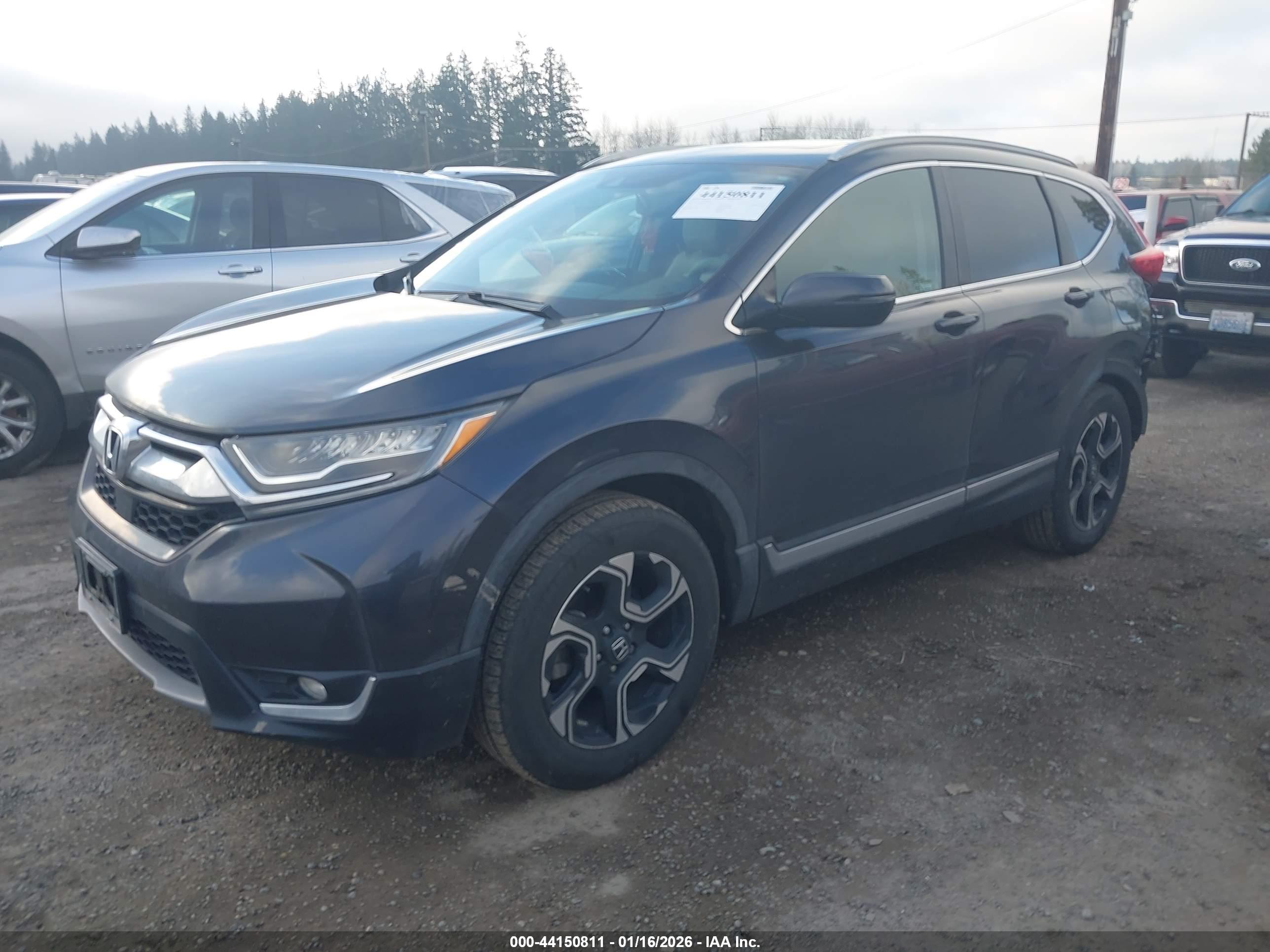 HONDA CR-V image 2
