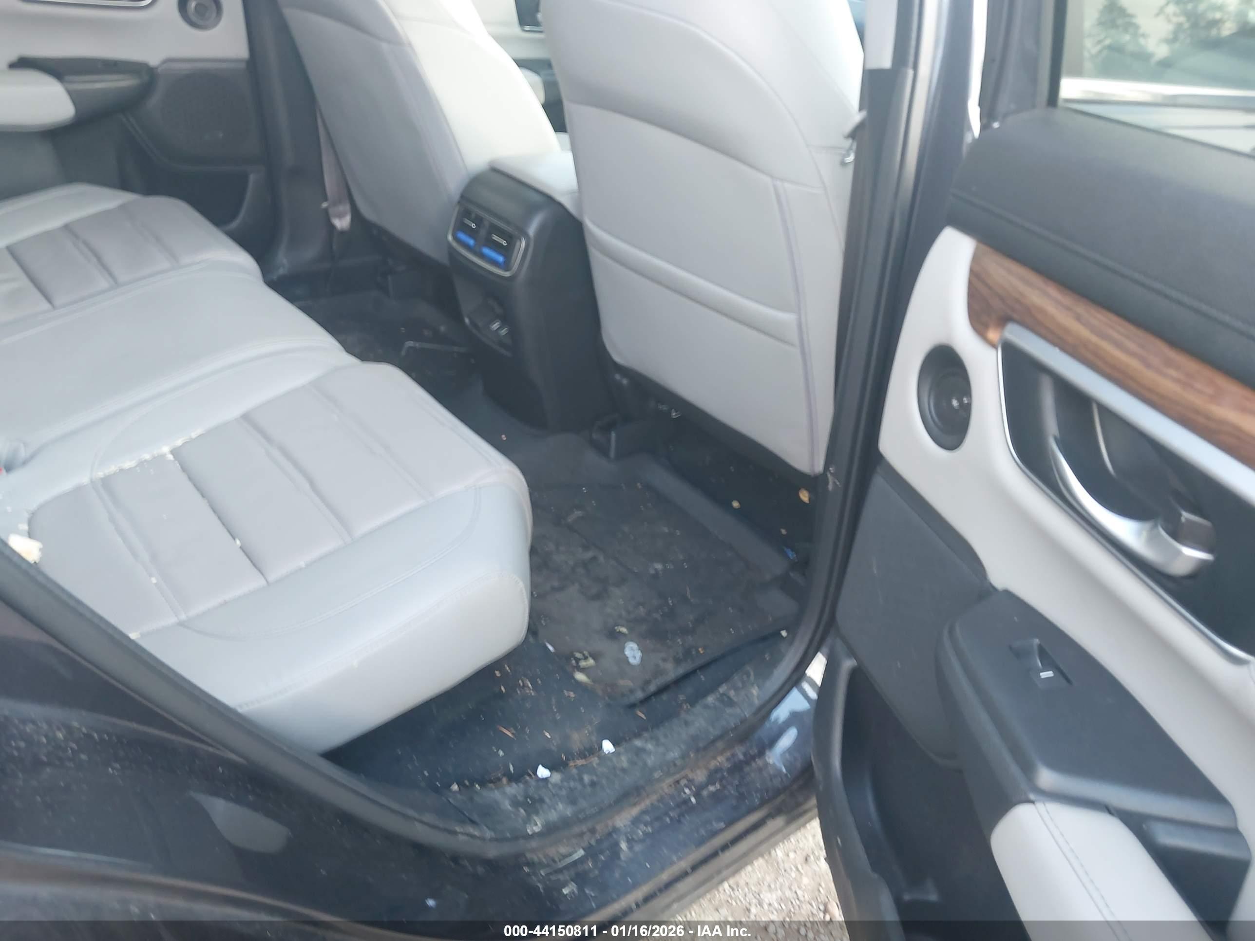 HONDA CR-V image 8