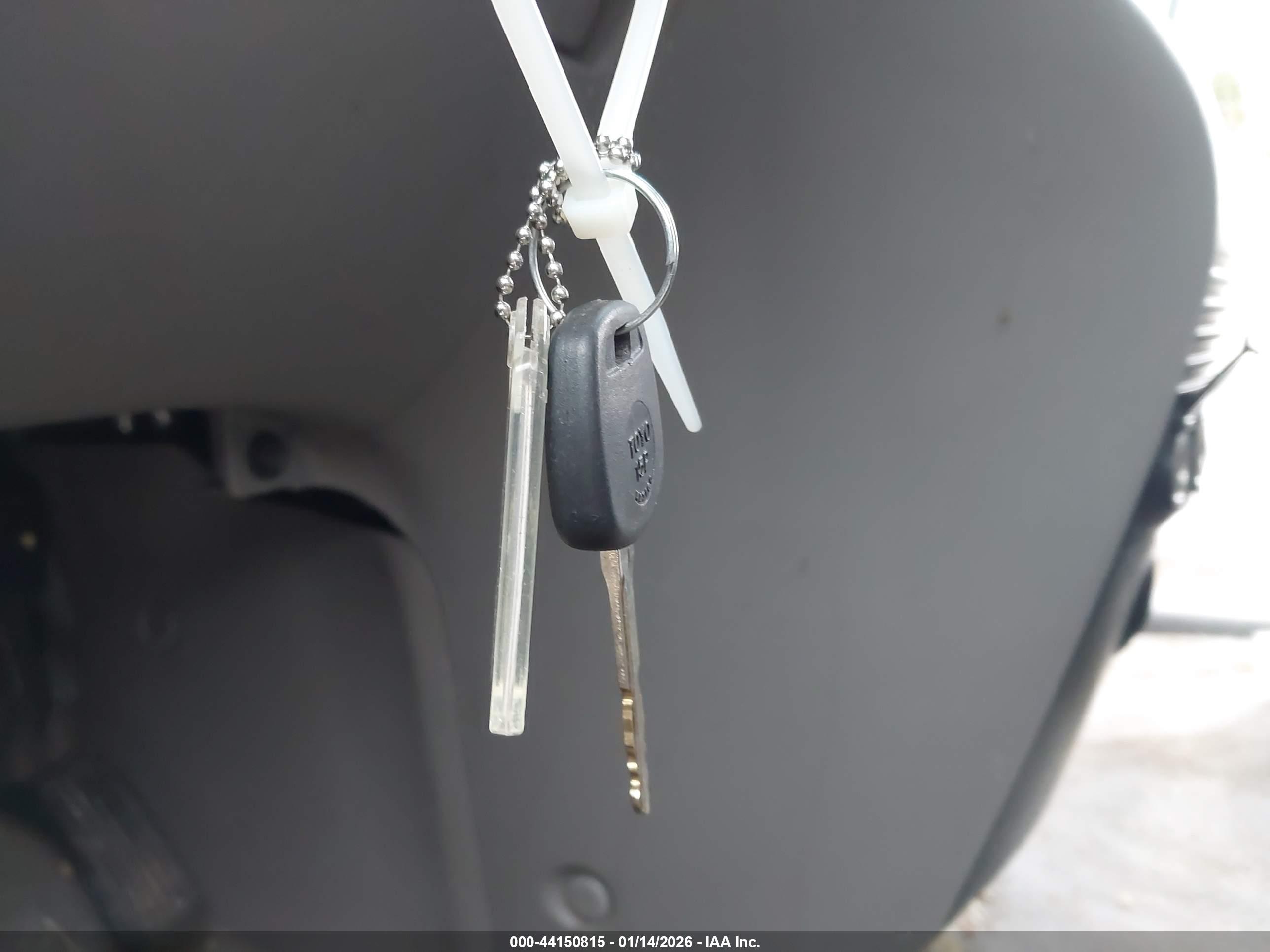 TOYOTA SIENNA image 11
