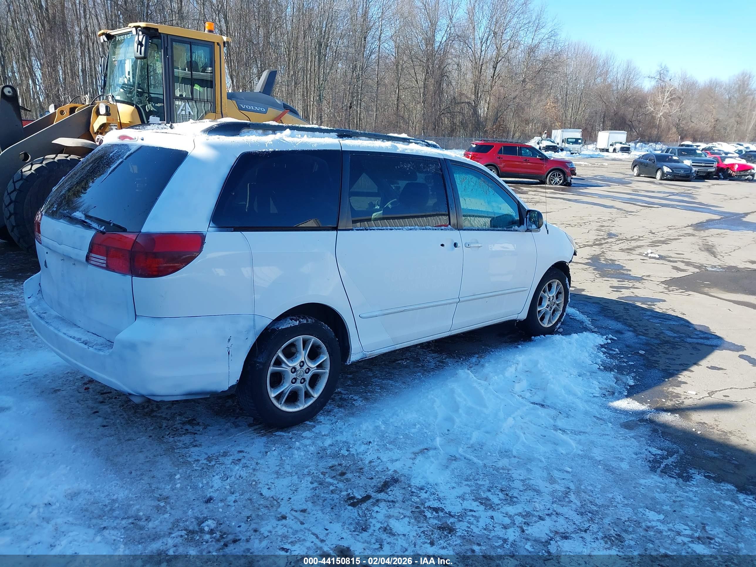 TOYOTA SIENNA image 4