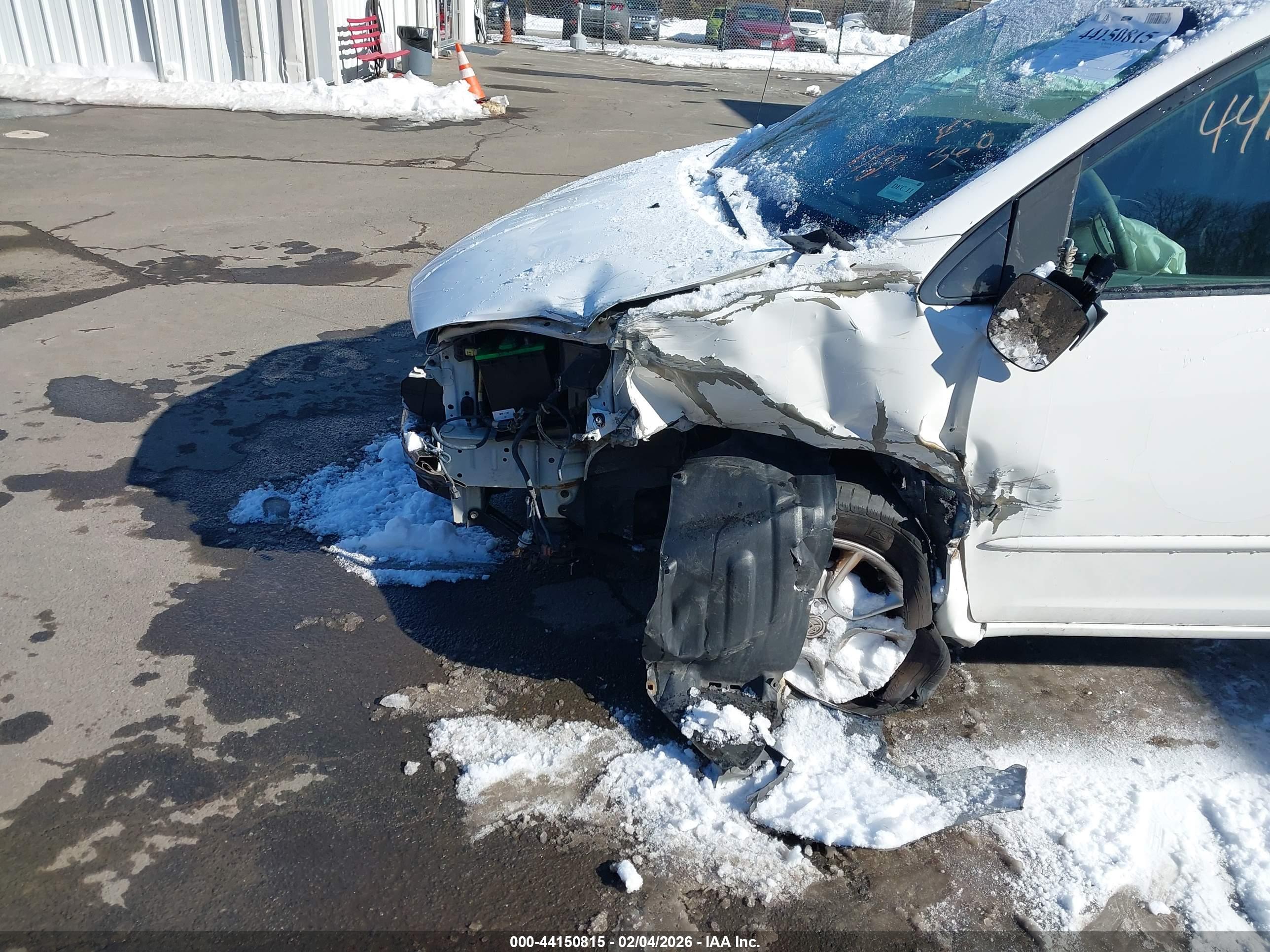 TOYOTA SIENNA image 6