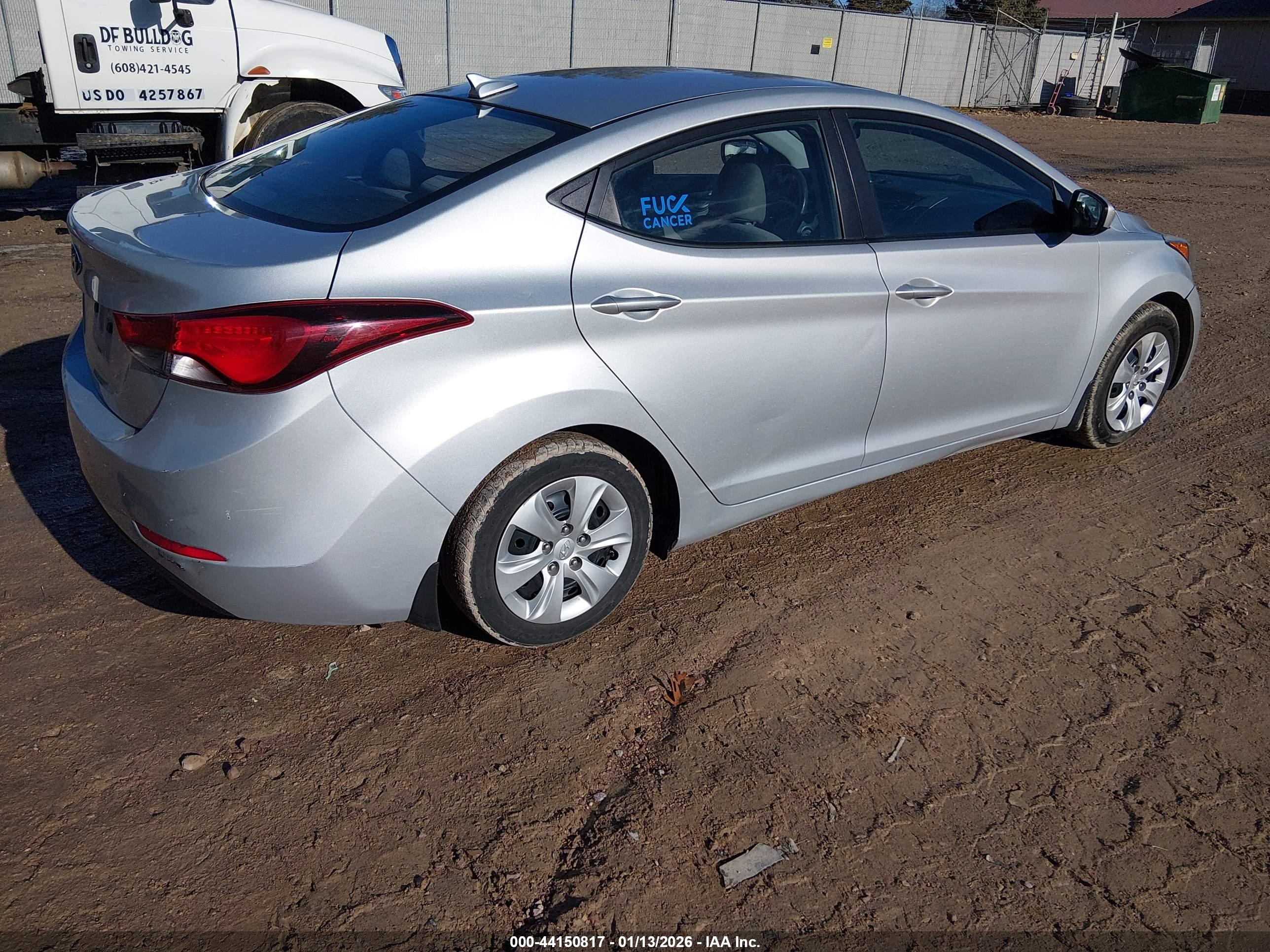 HYUNDAI ELANTRA image 4