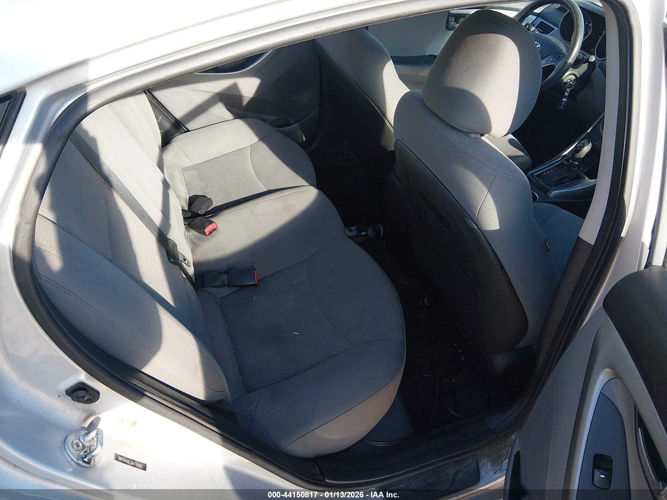 HYUNDAI ELANTRA image 8