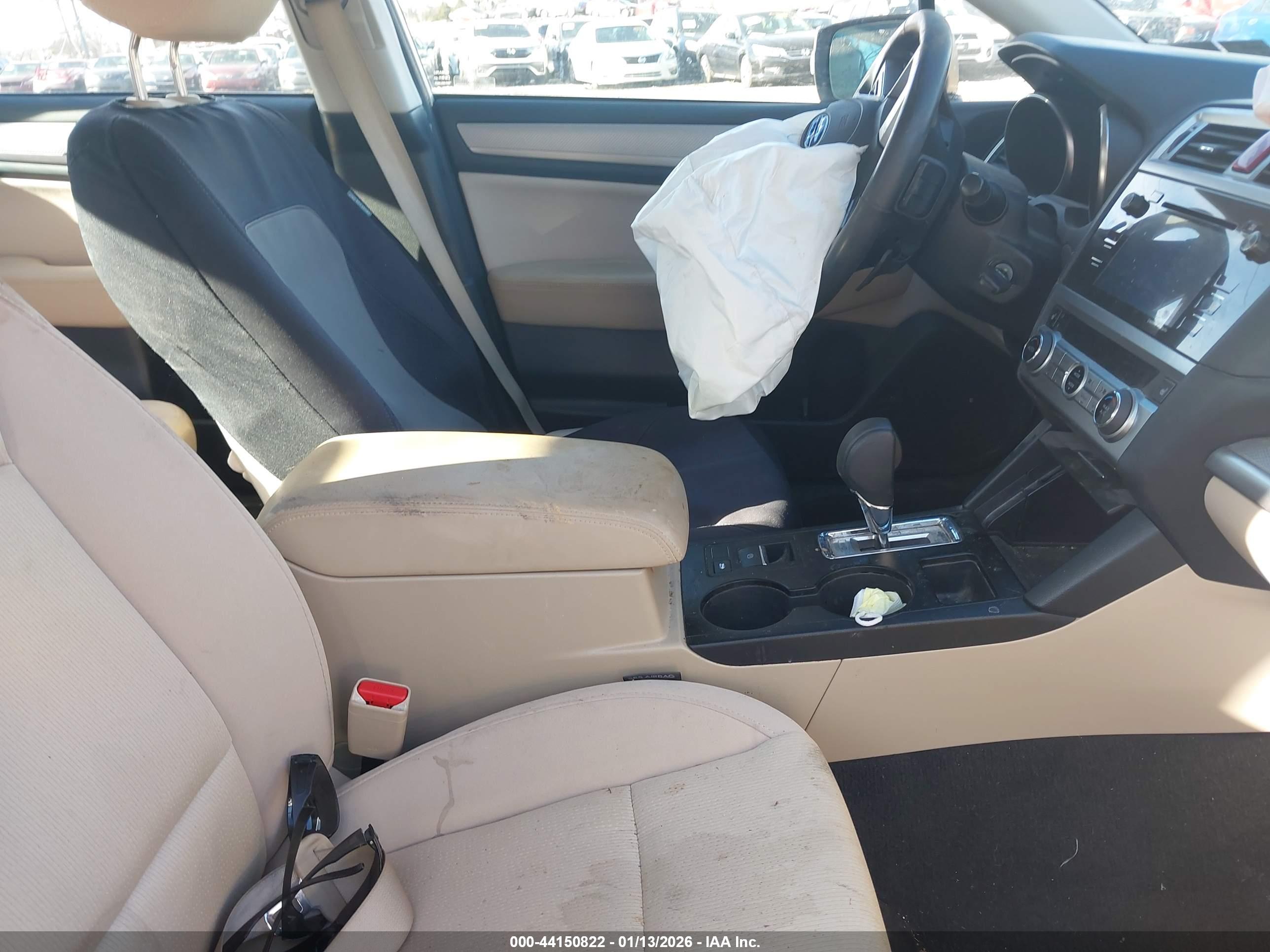 SUBARU LEGACY image 5