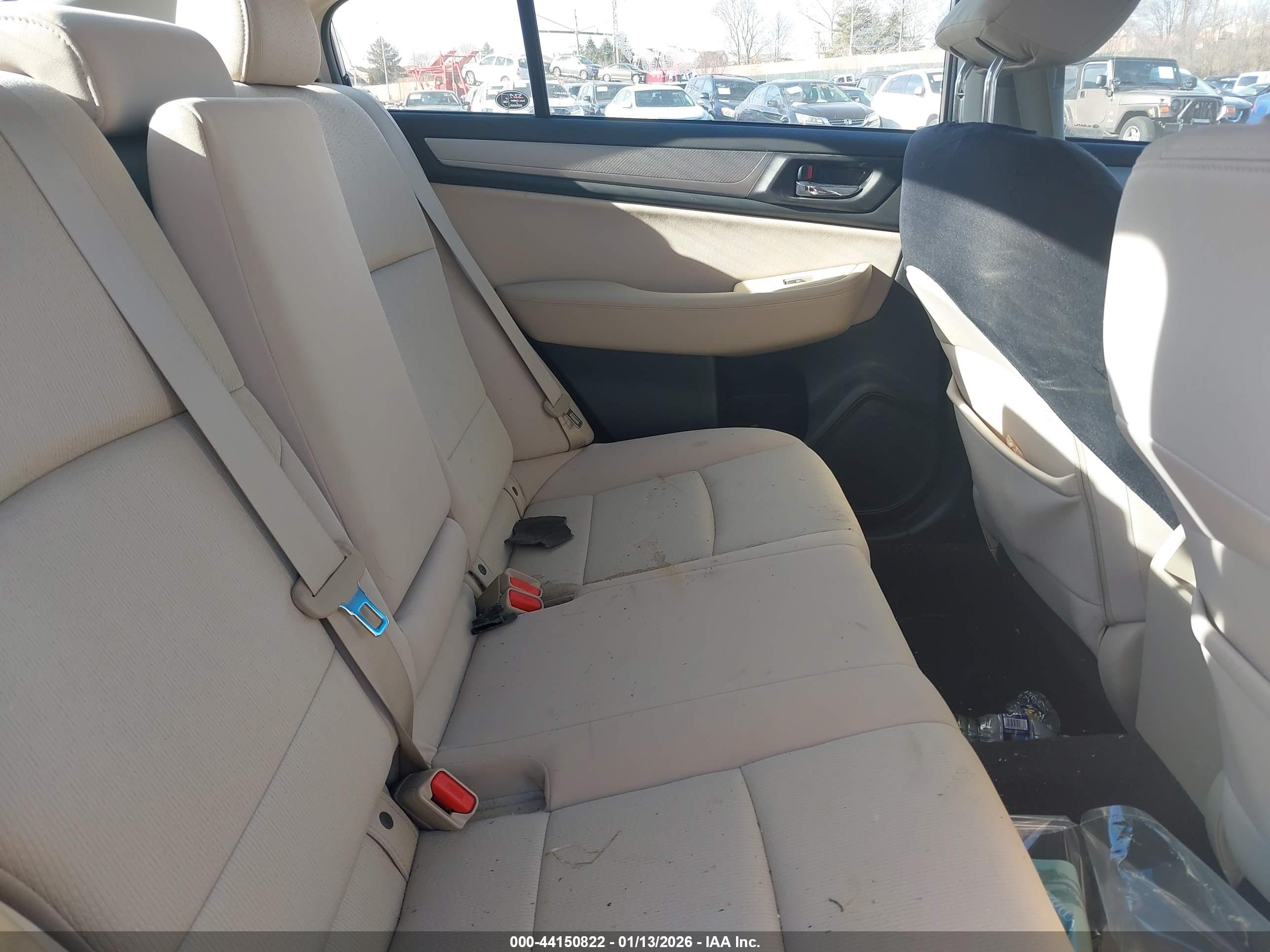 SUBARU LEGACY image 8