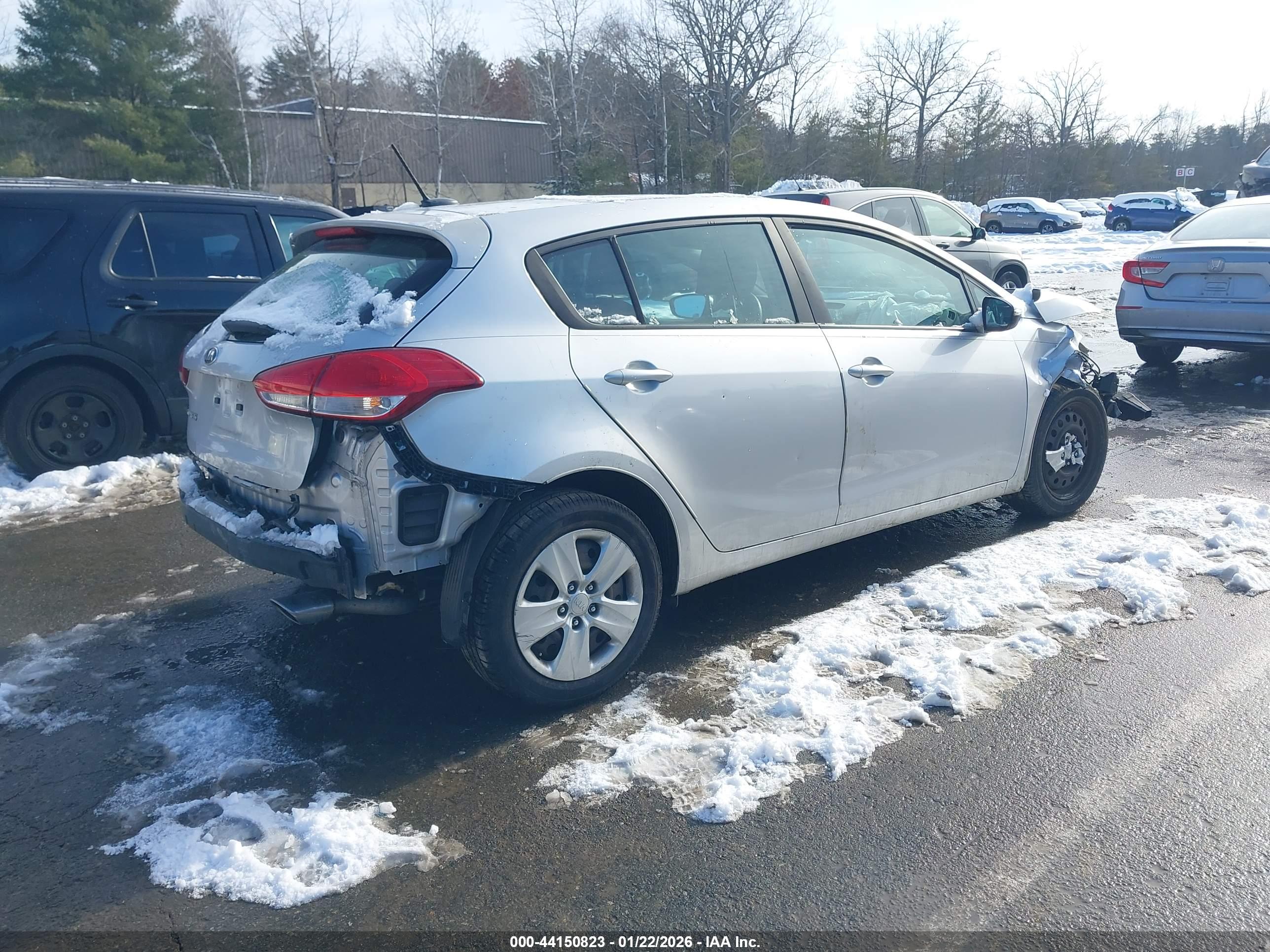 KIA FORTE image 4