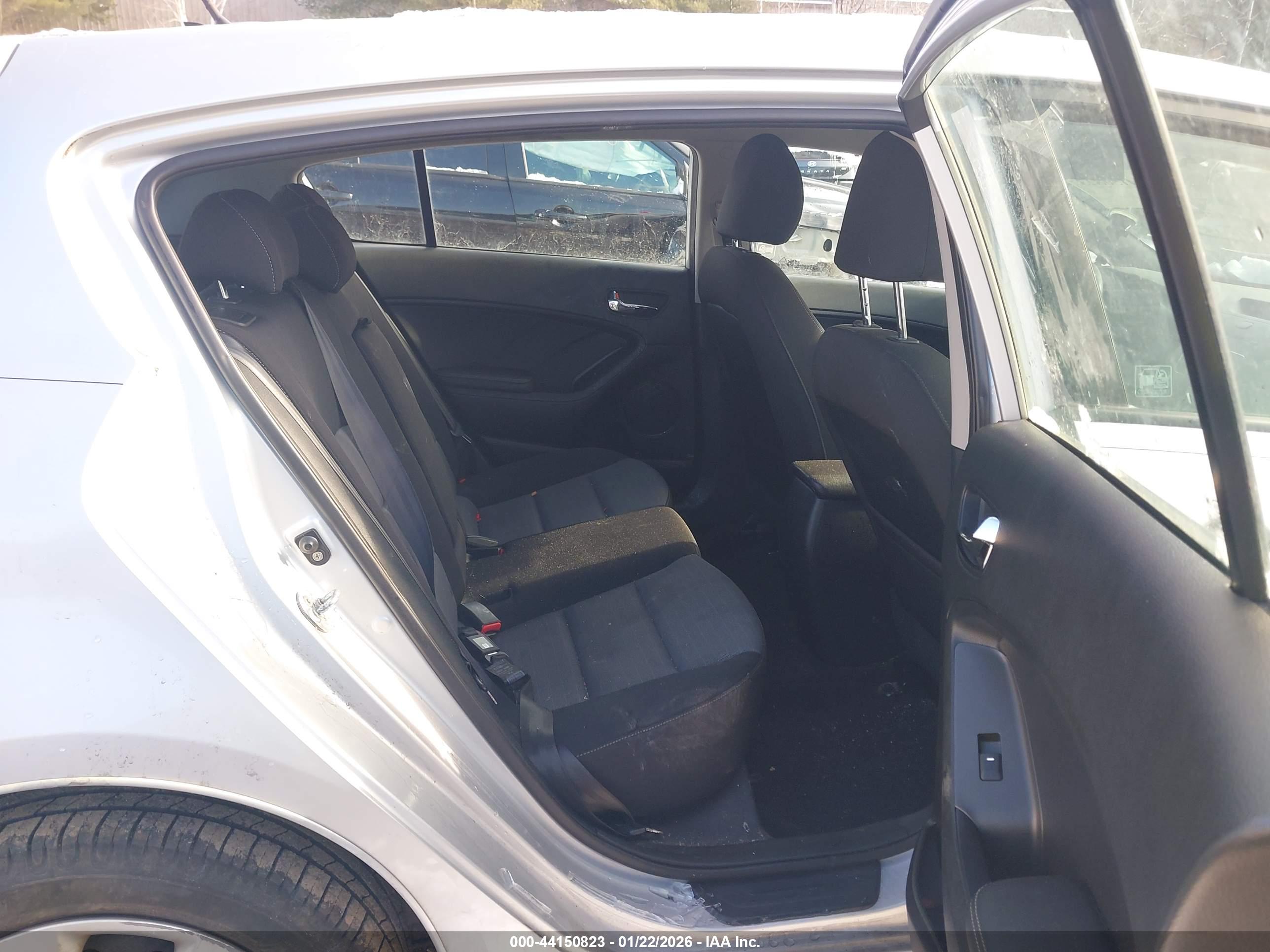 KIA FORTE image 8