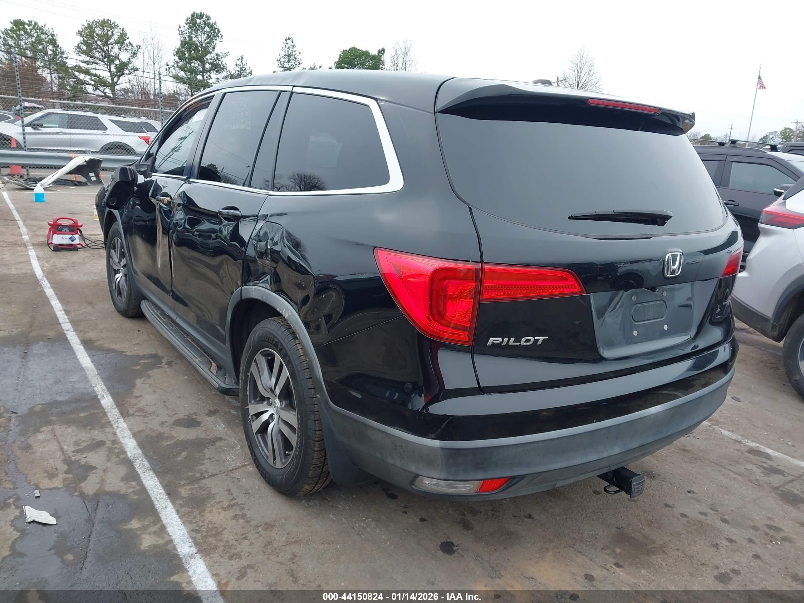 HONDA PILOT image 3