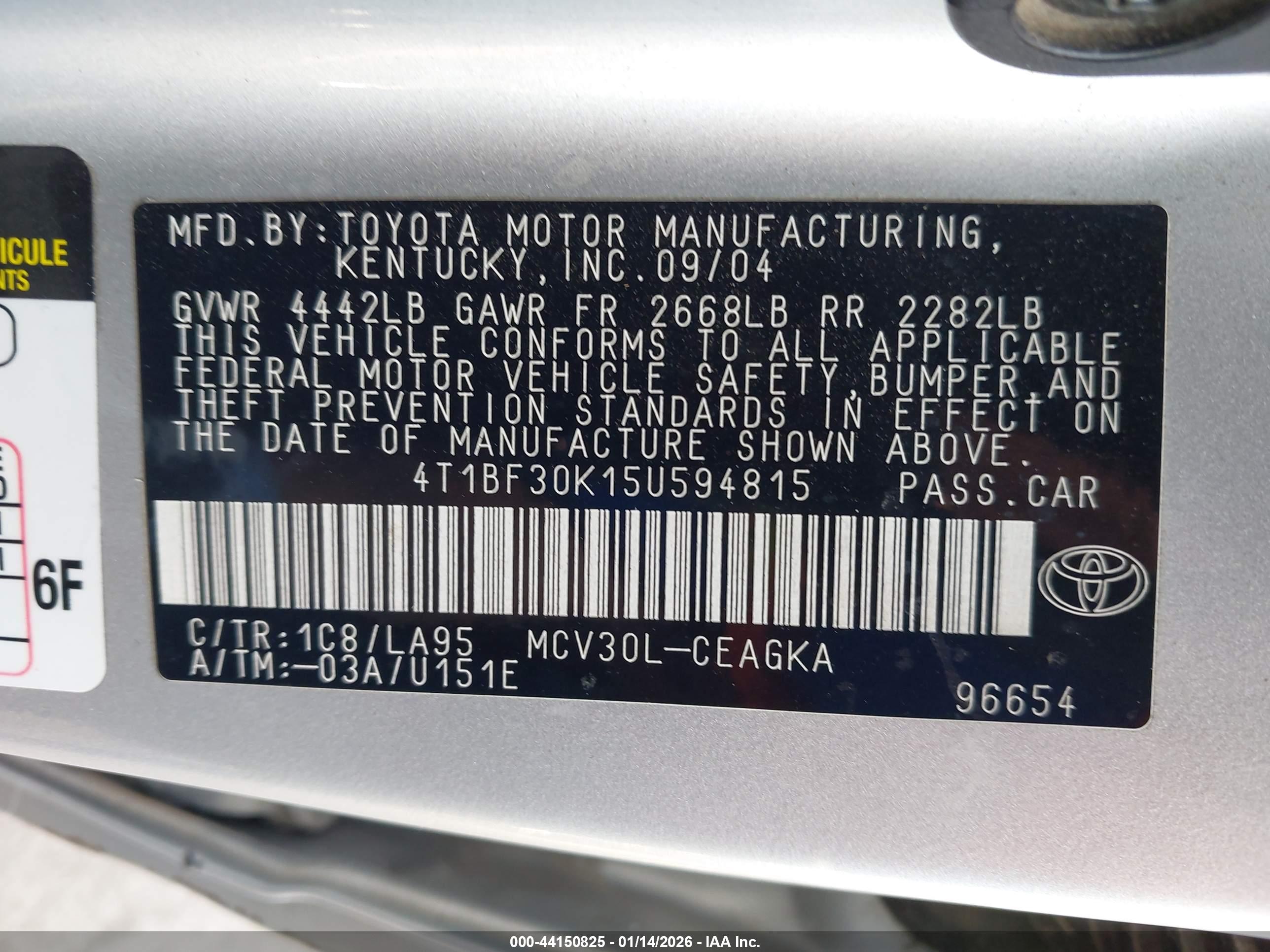 TOYOTA CAMRY image 9